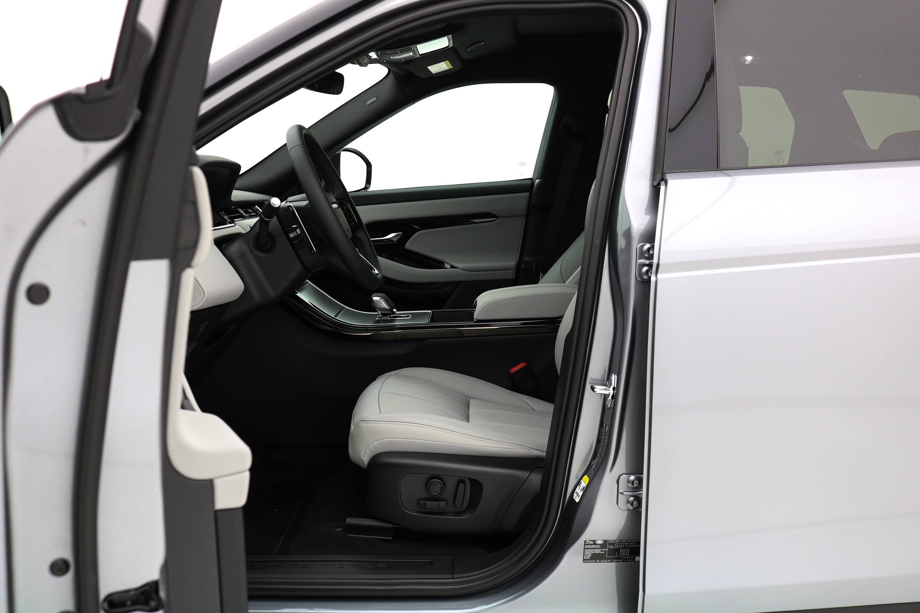 Land Rover - Range Rover Evoque