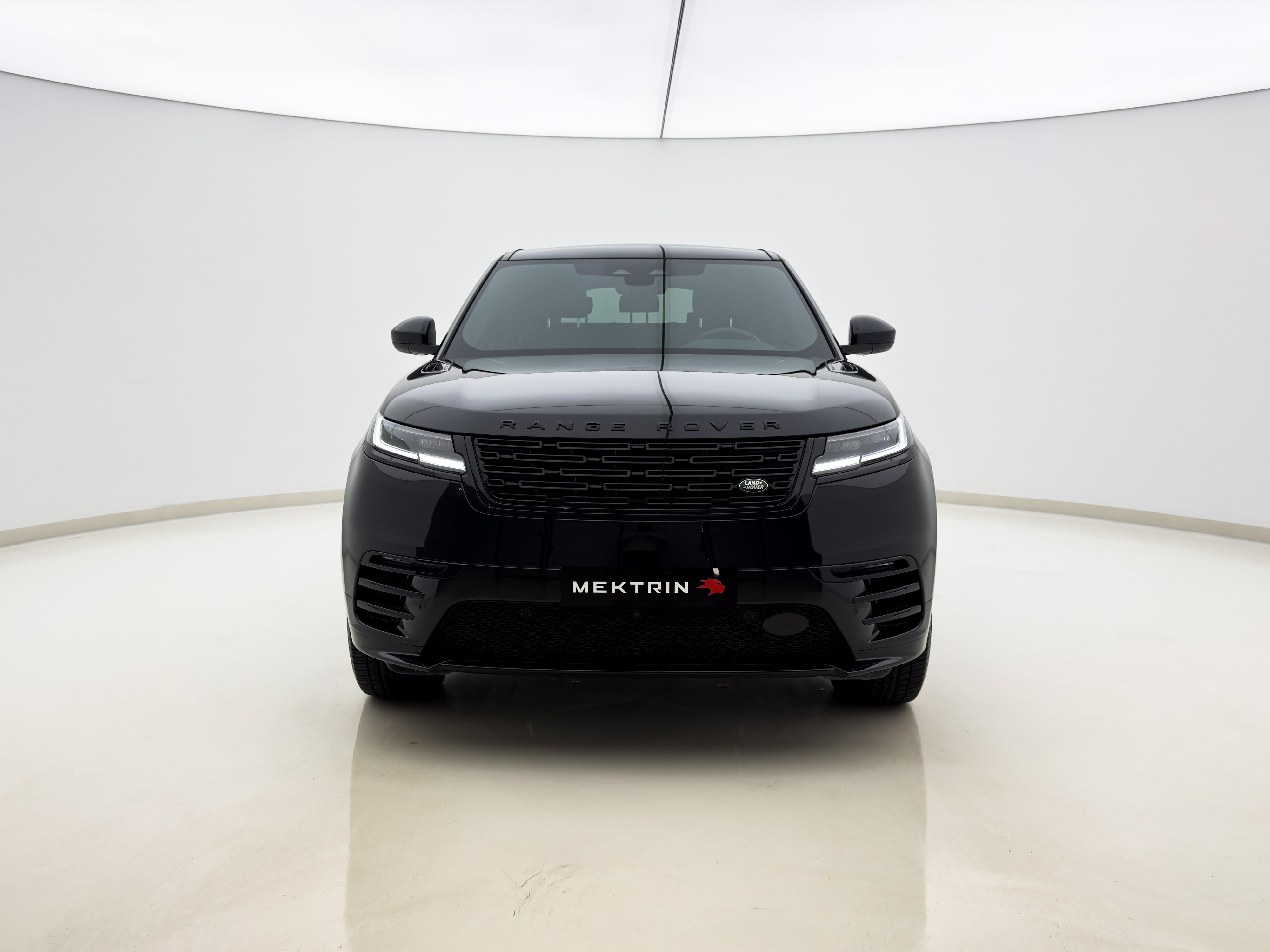 Land Rover - Range Rover Velar