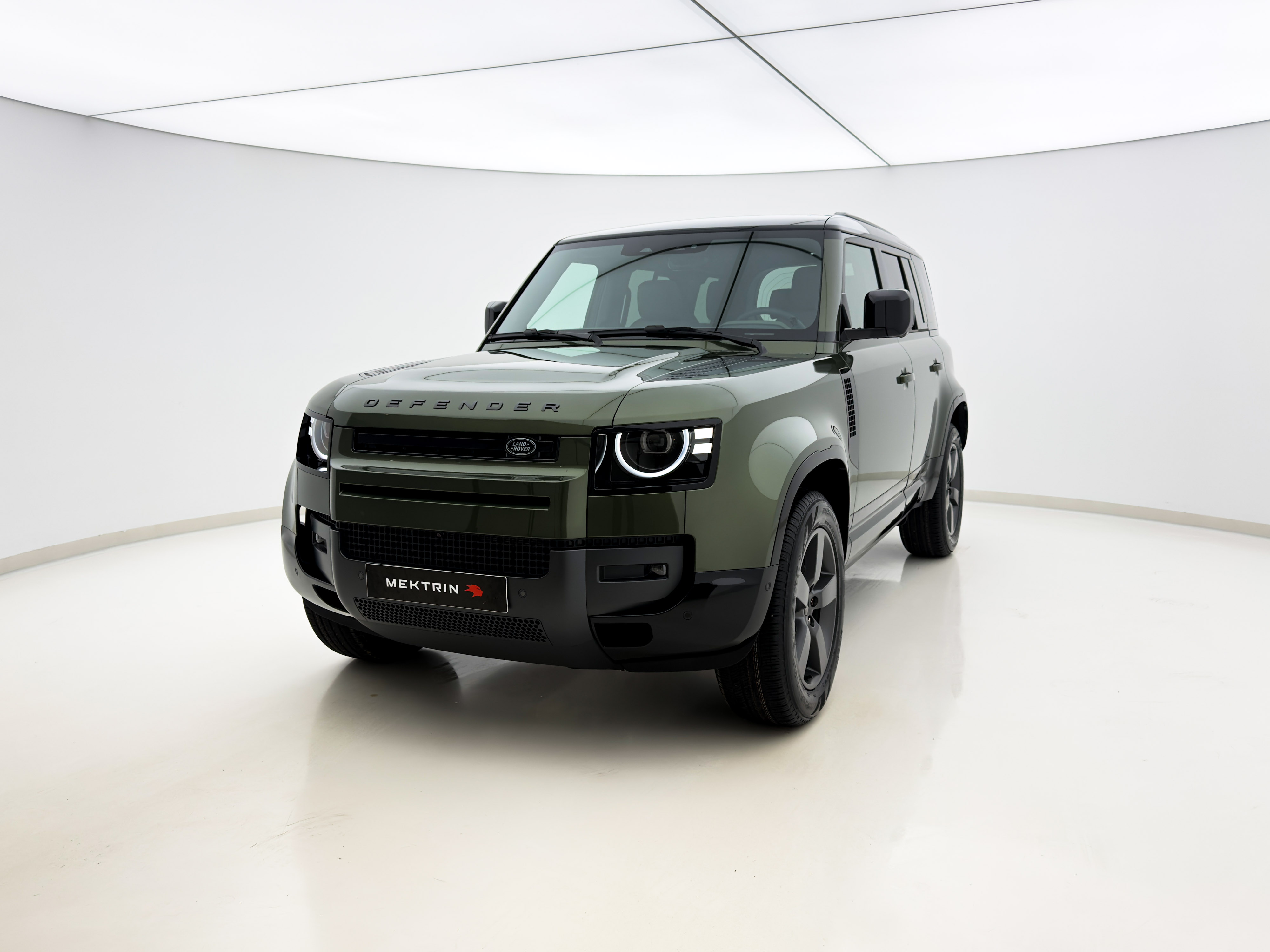 Land Rover - Defender