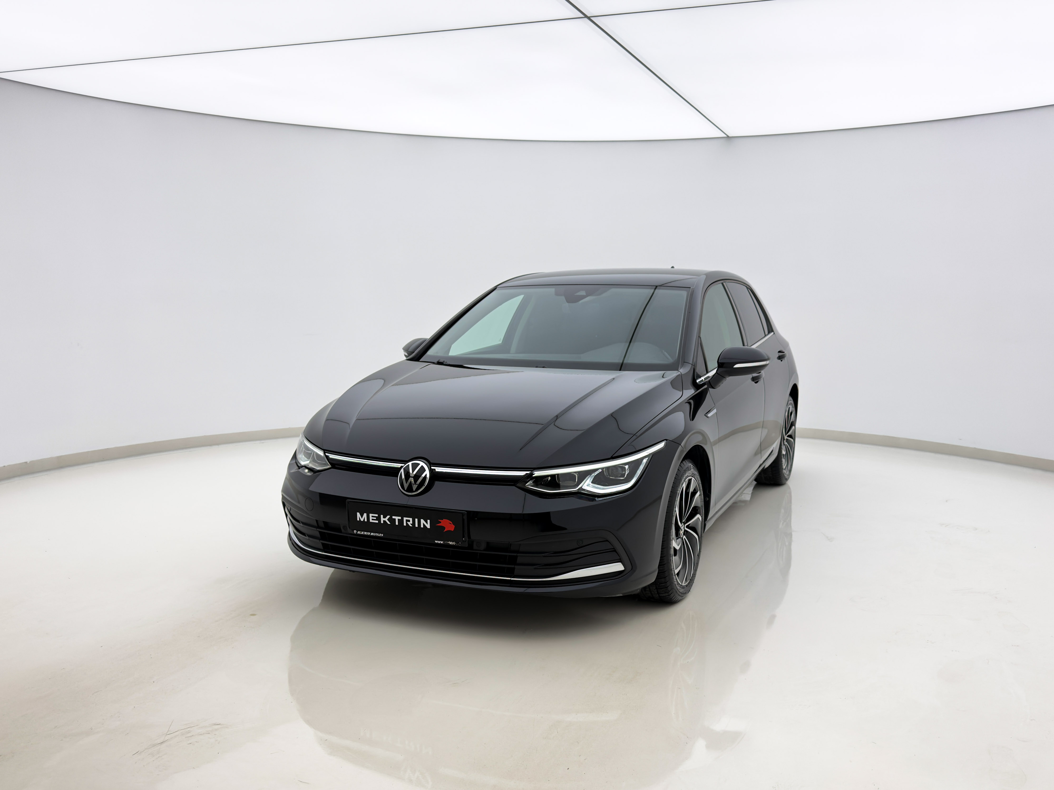 Volkswagen - Golf 8