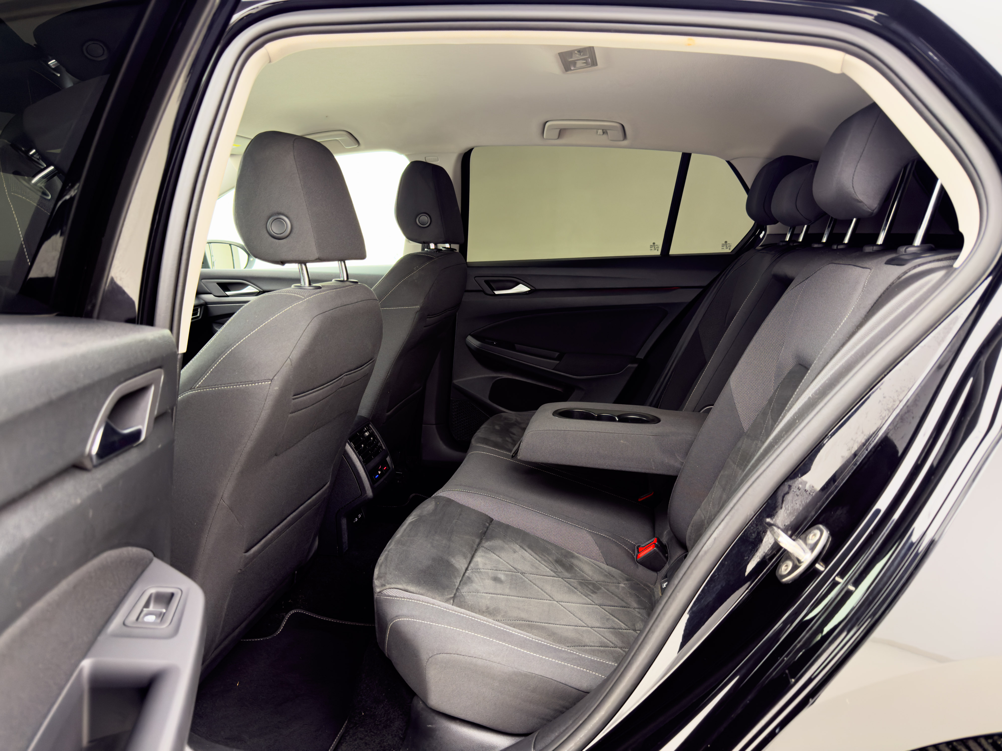 Volkswagen - Golf 8
