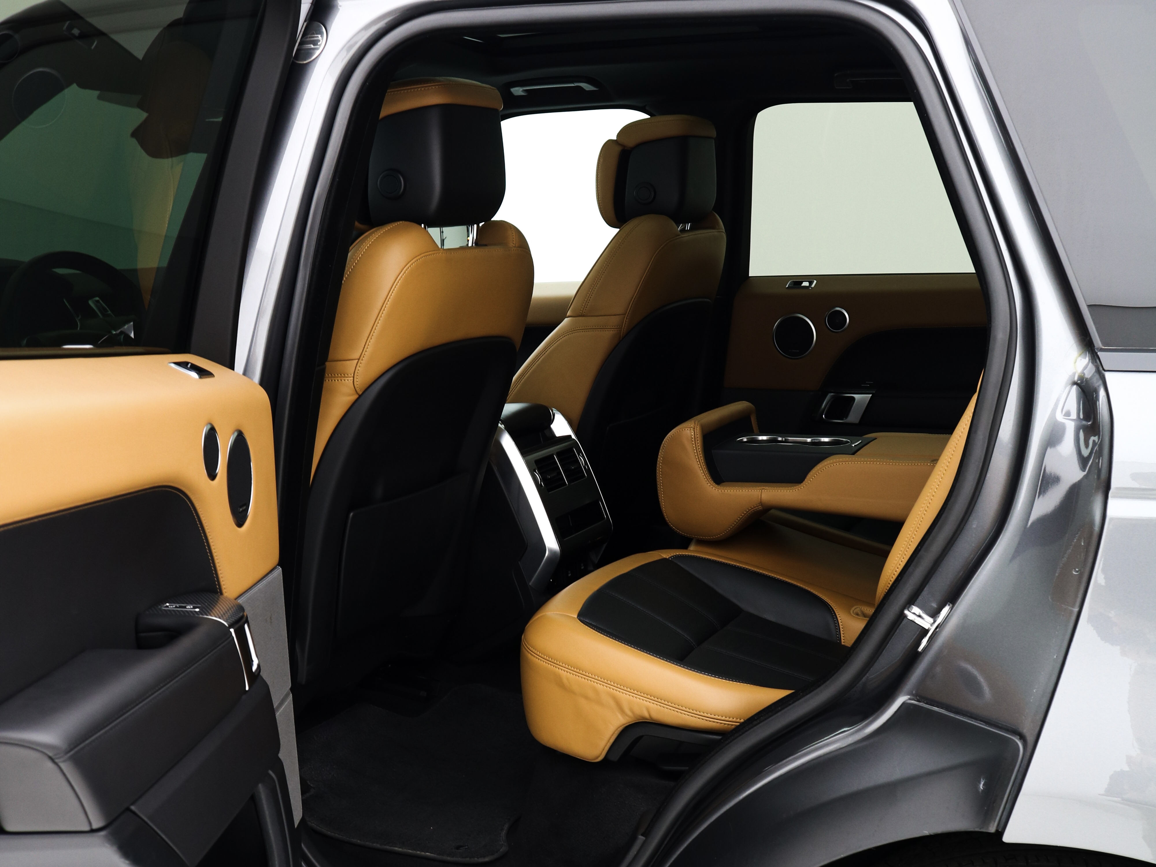 Land Rover - Range Rover Sport