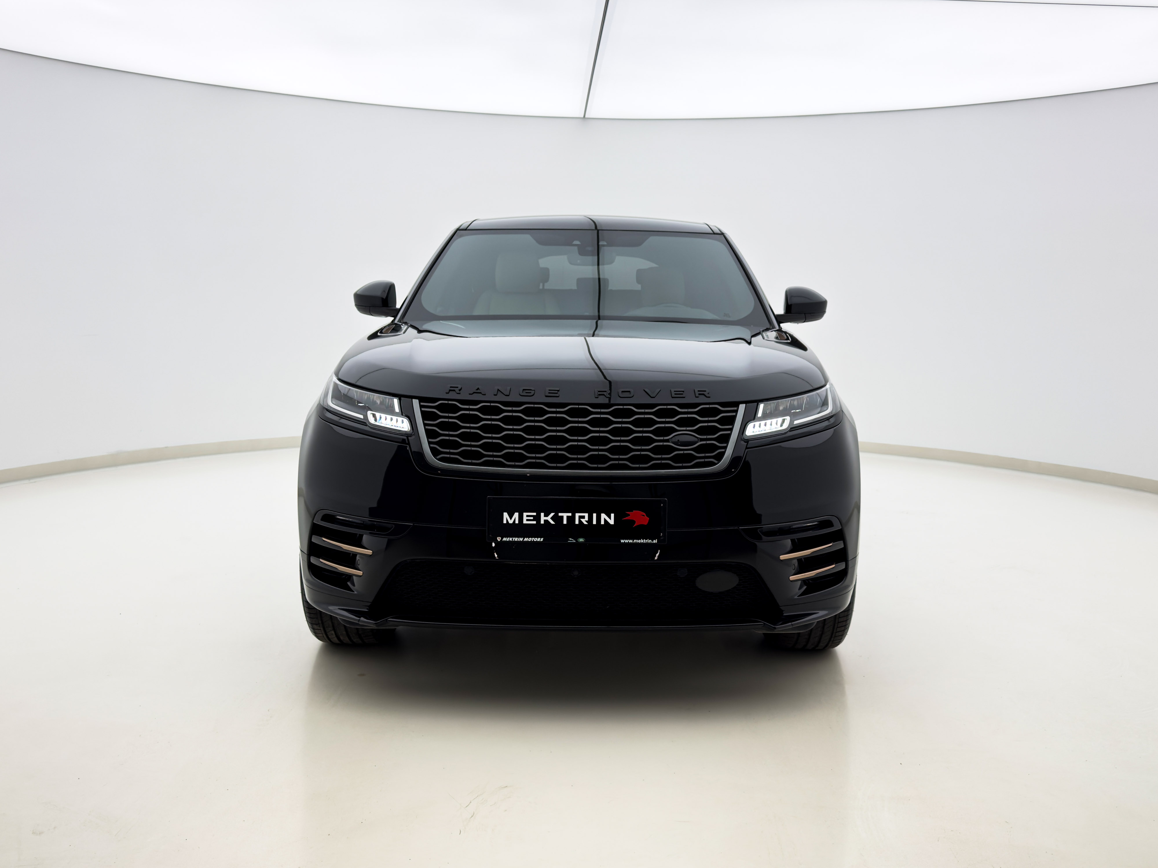Land Rover - Range Rover Velar