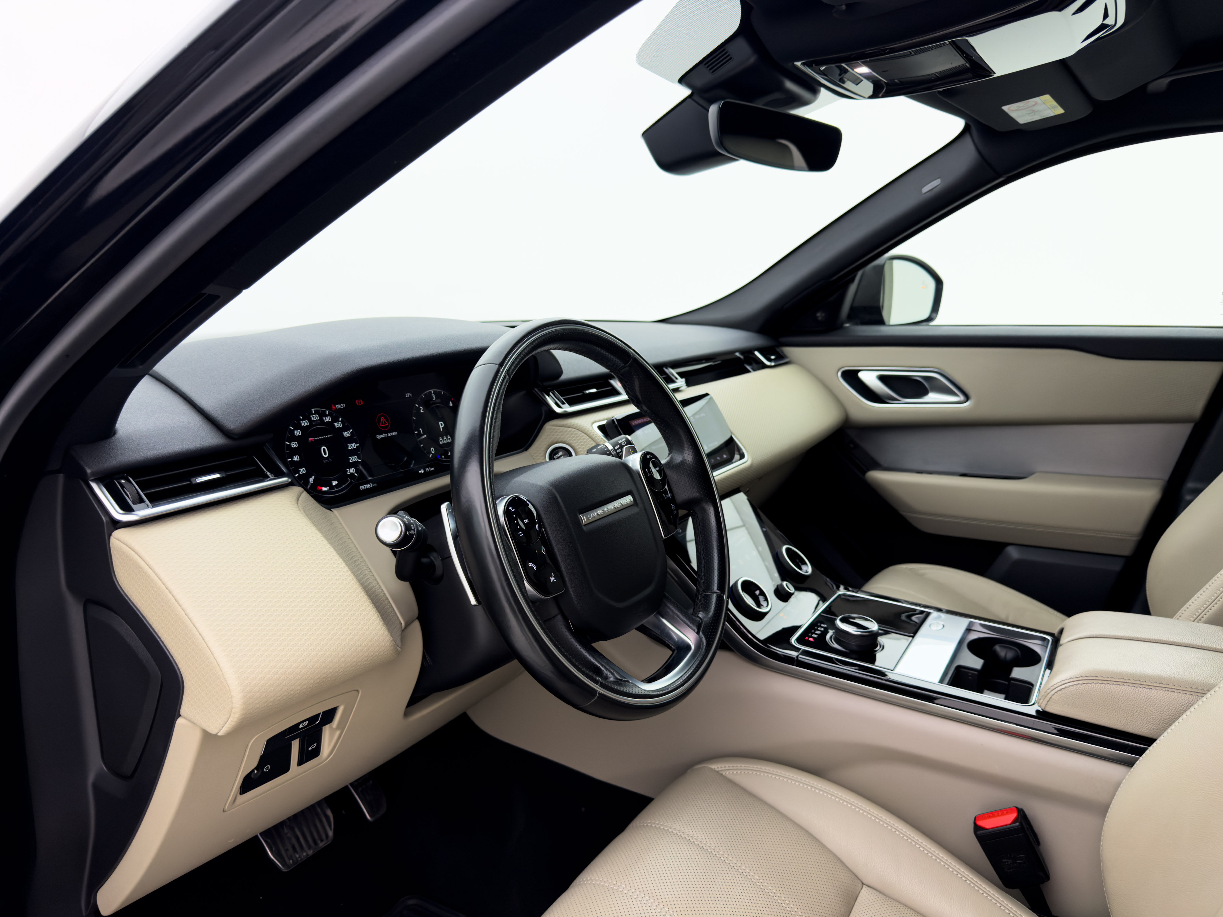 Land Rover - Range Rover Velar