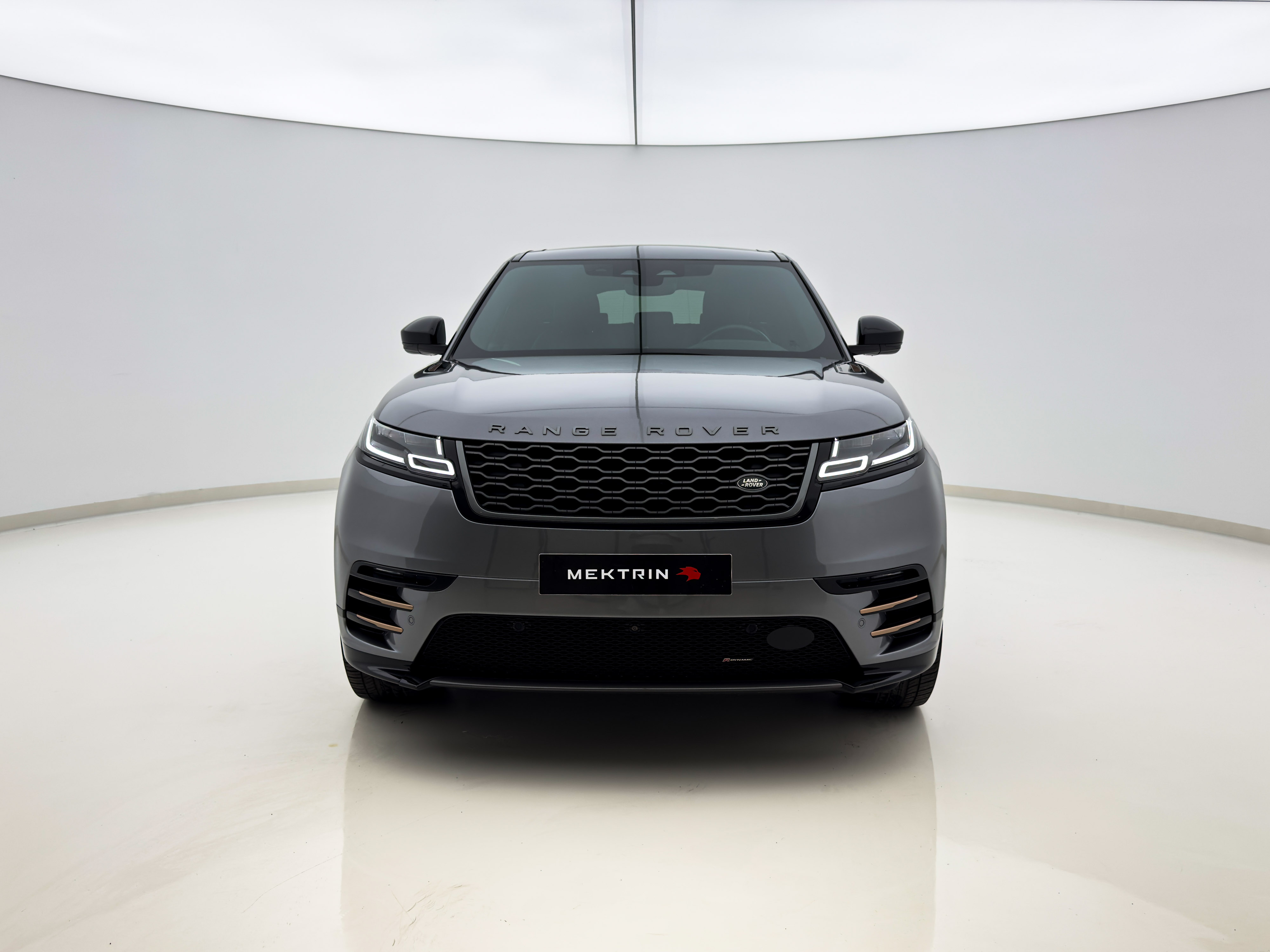 Land Rover - Range Rover Velar