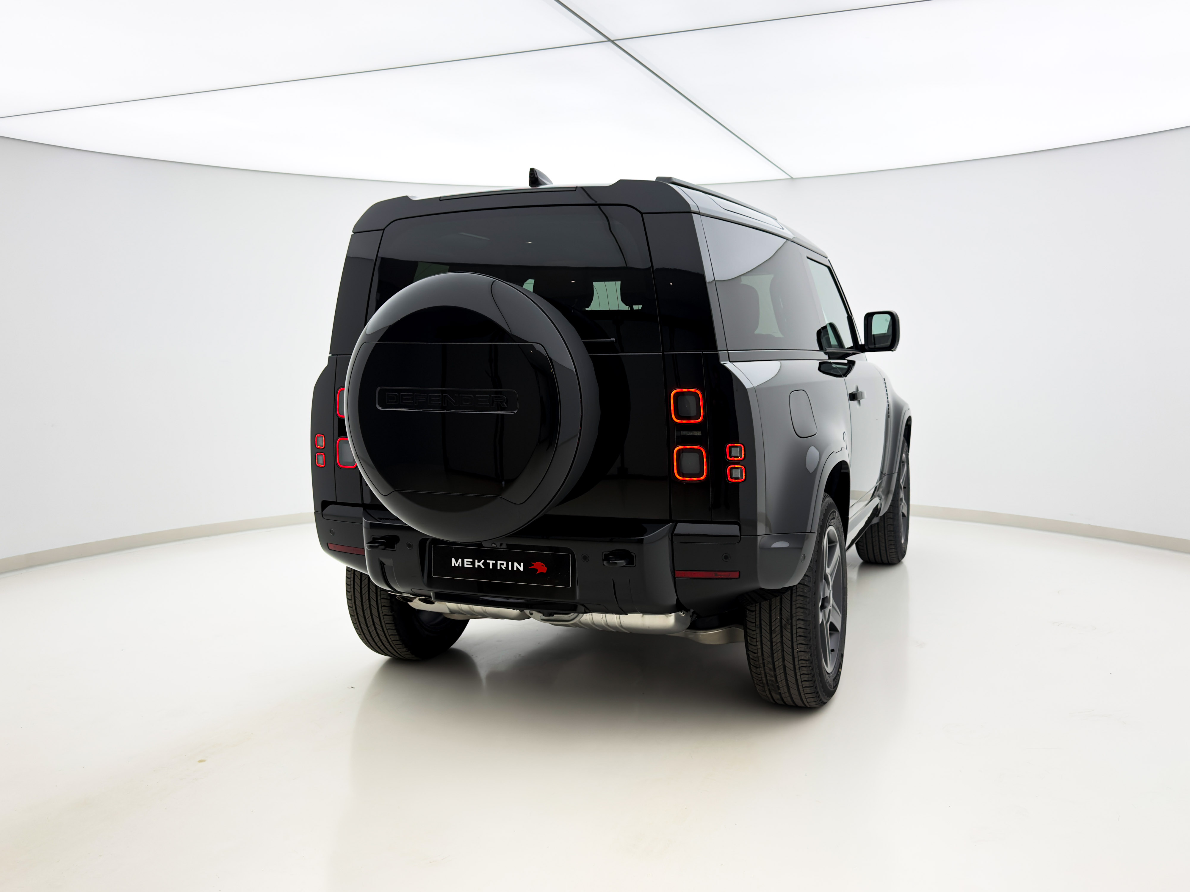 Land Rover - Defender