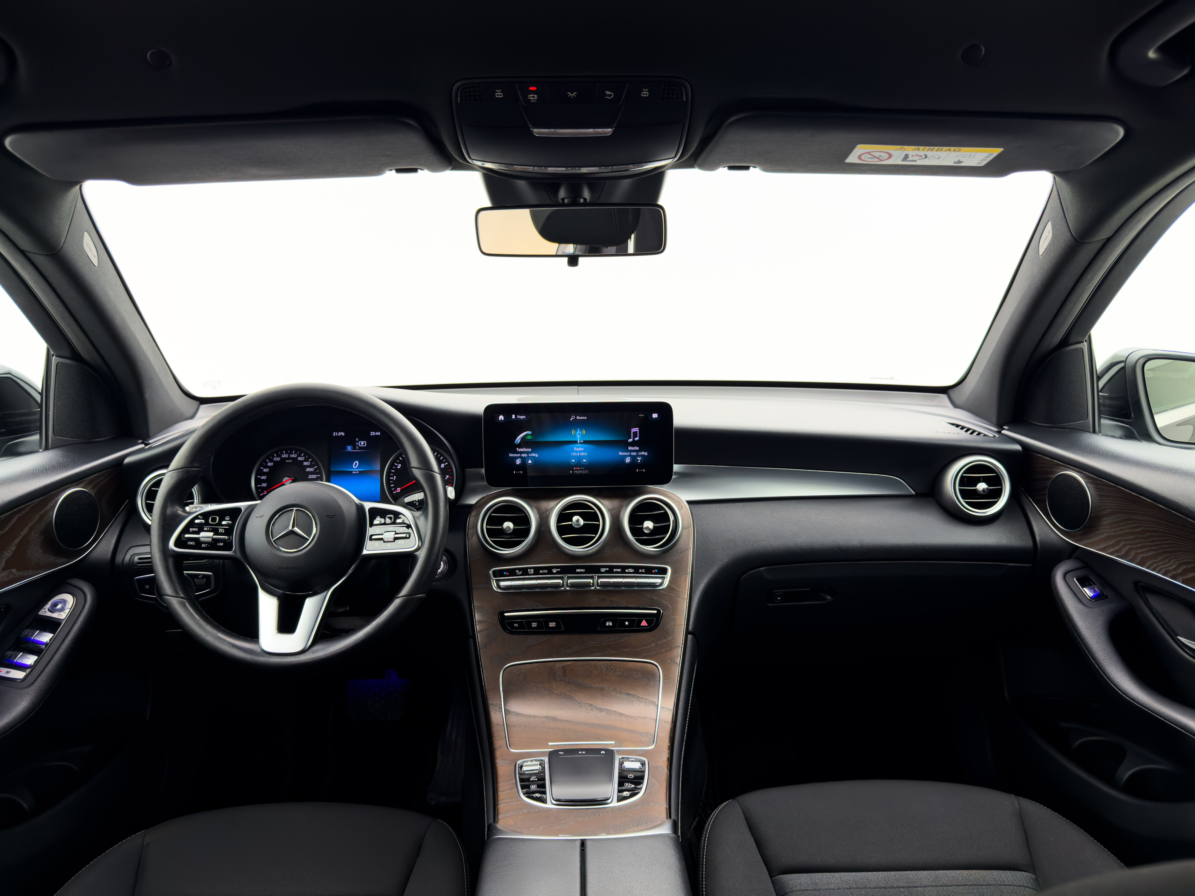 Mercedes Benz - Glc