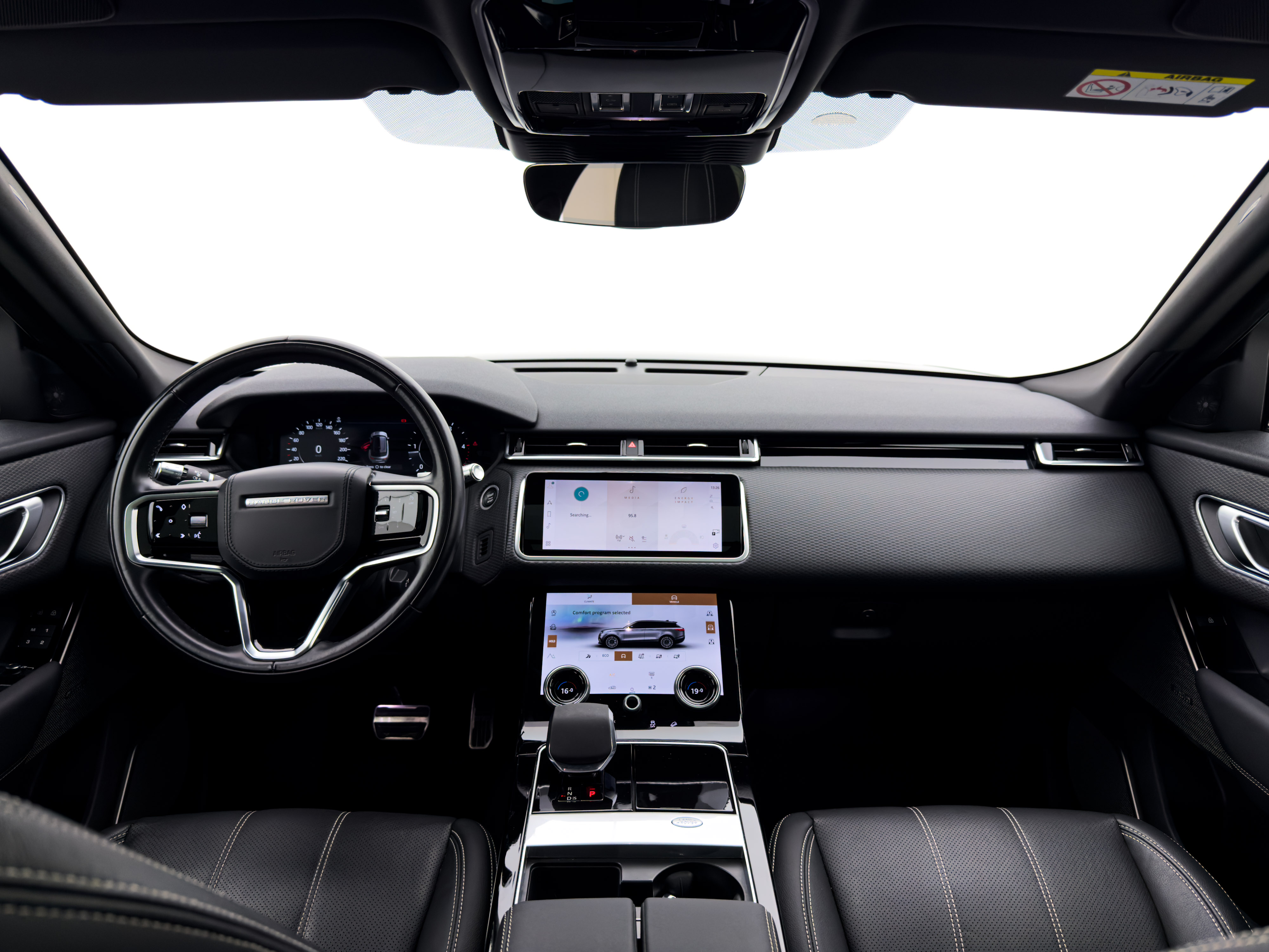 Land Rover - Range Rover Velar