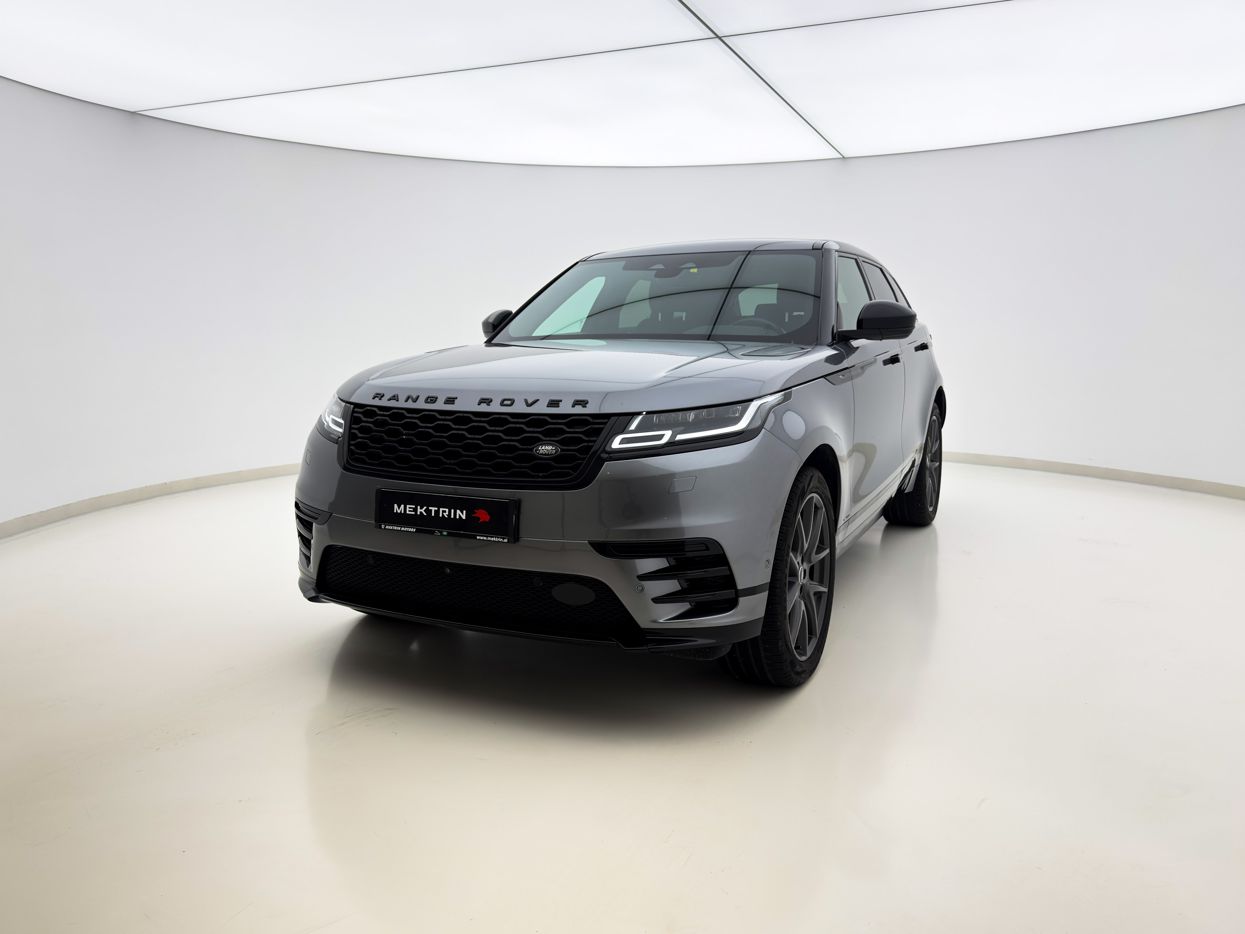 Land Rover - Range Rover Velar
