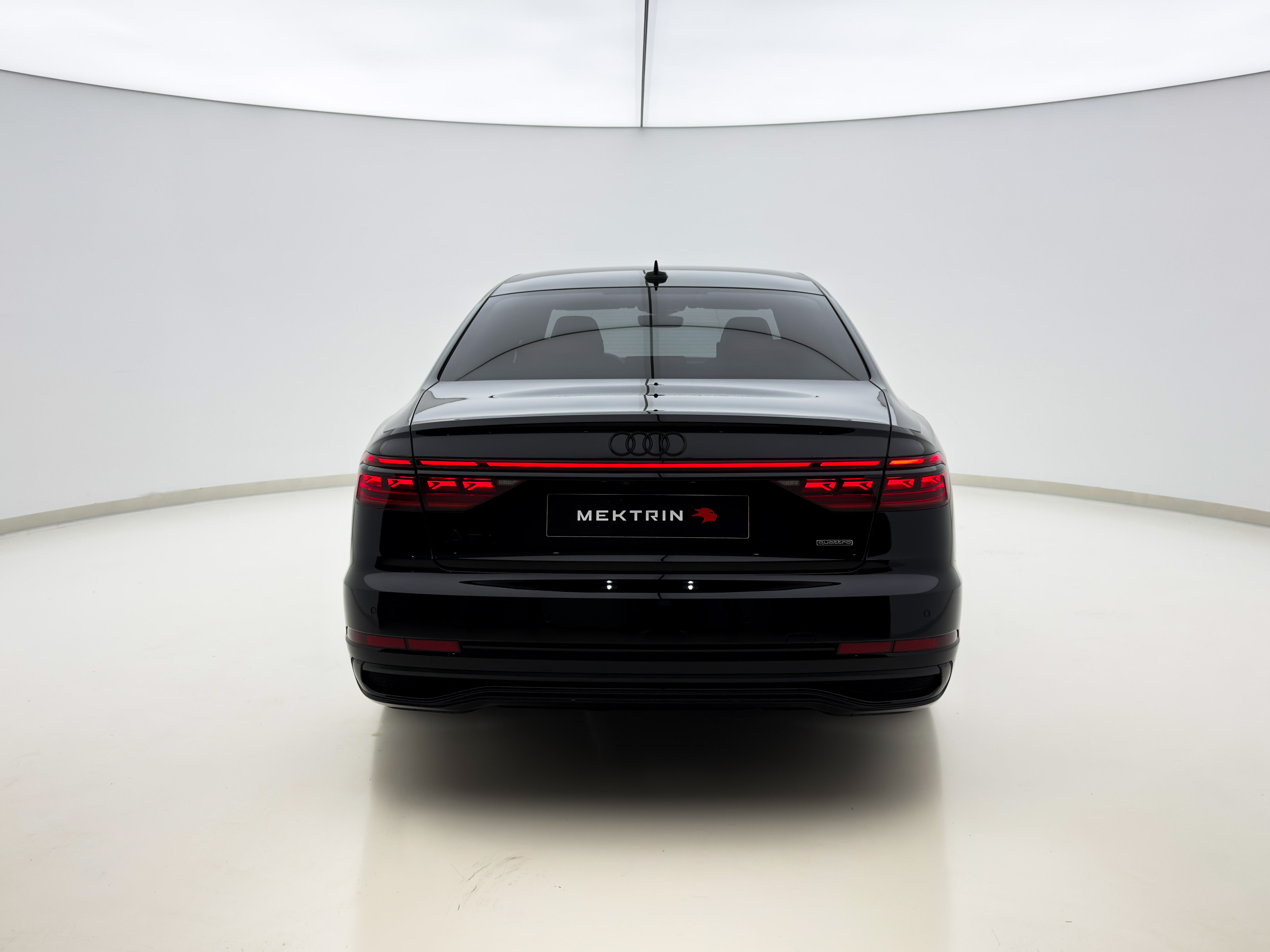 Audi - A8