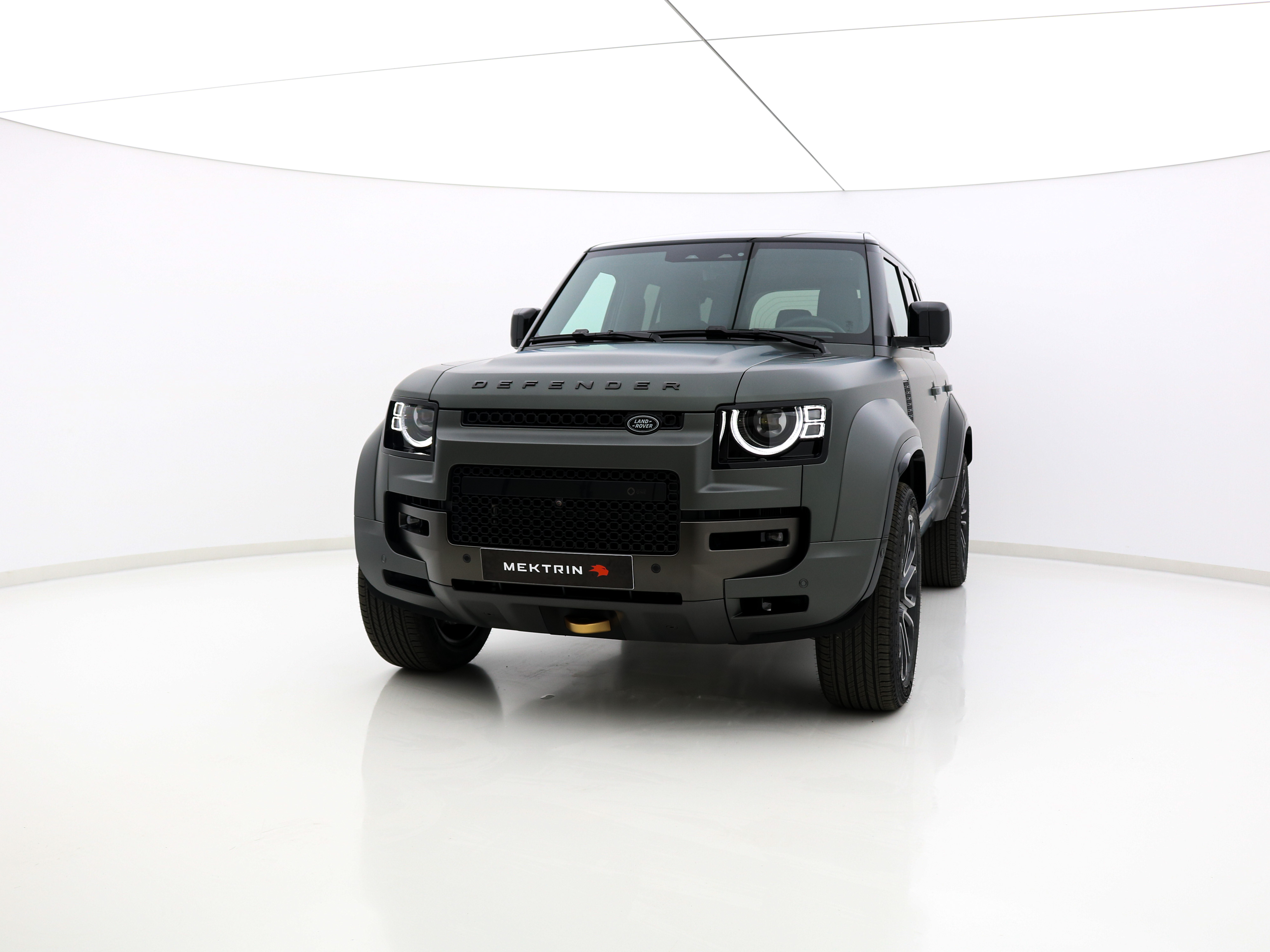 Land Rover - Defender
