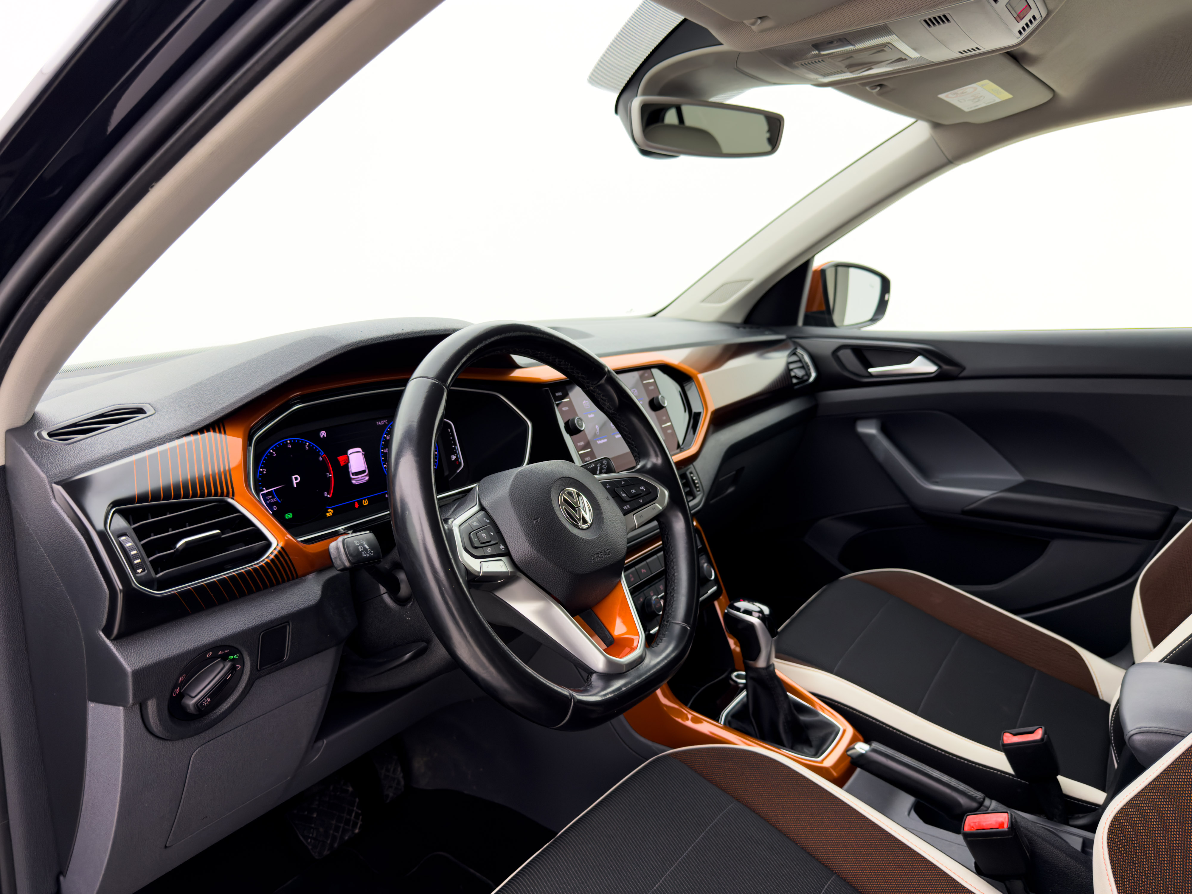 Volkswagen - T- Cross