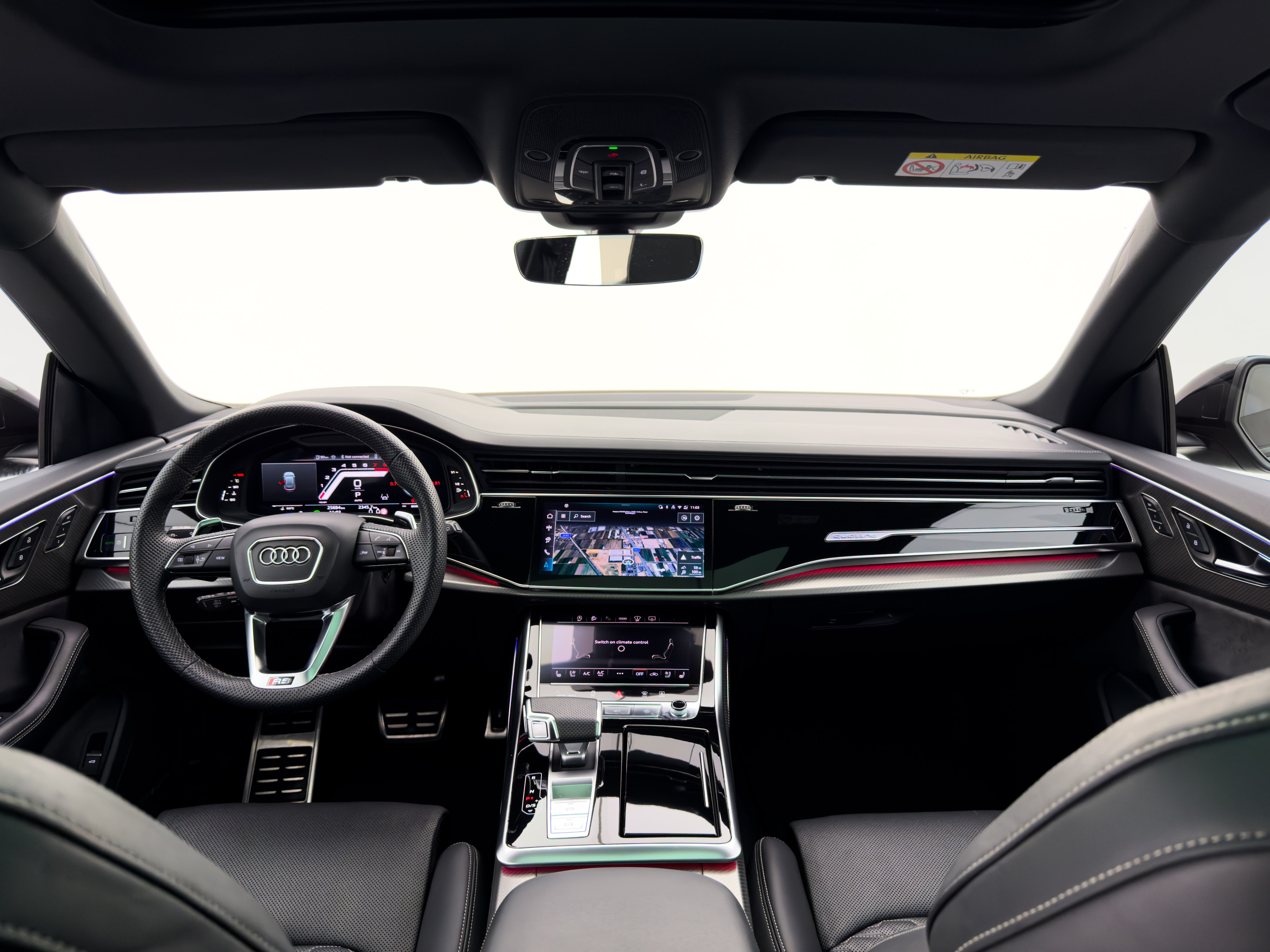 Audi - Q8