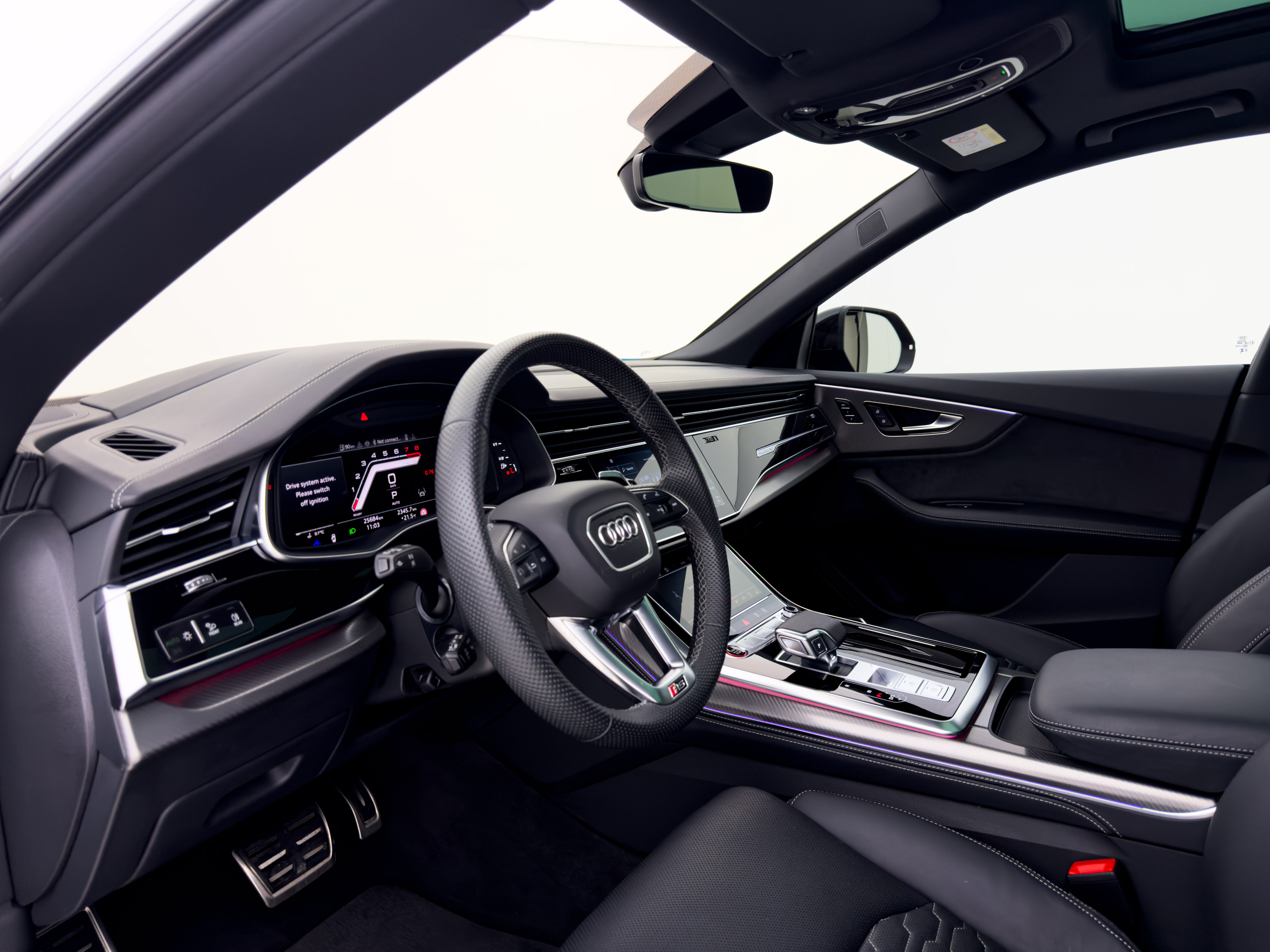 Audi - Q8