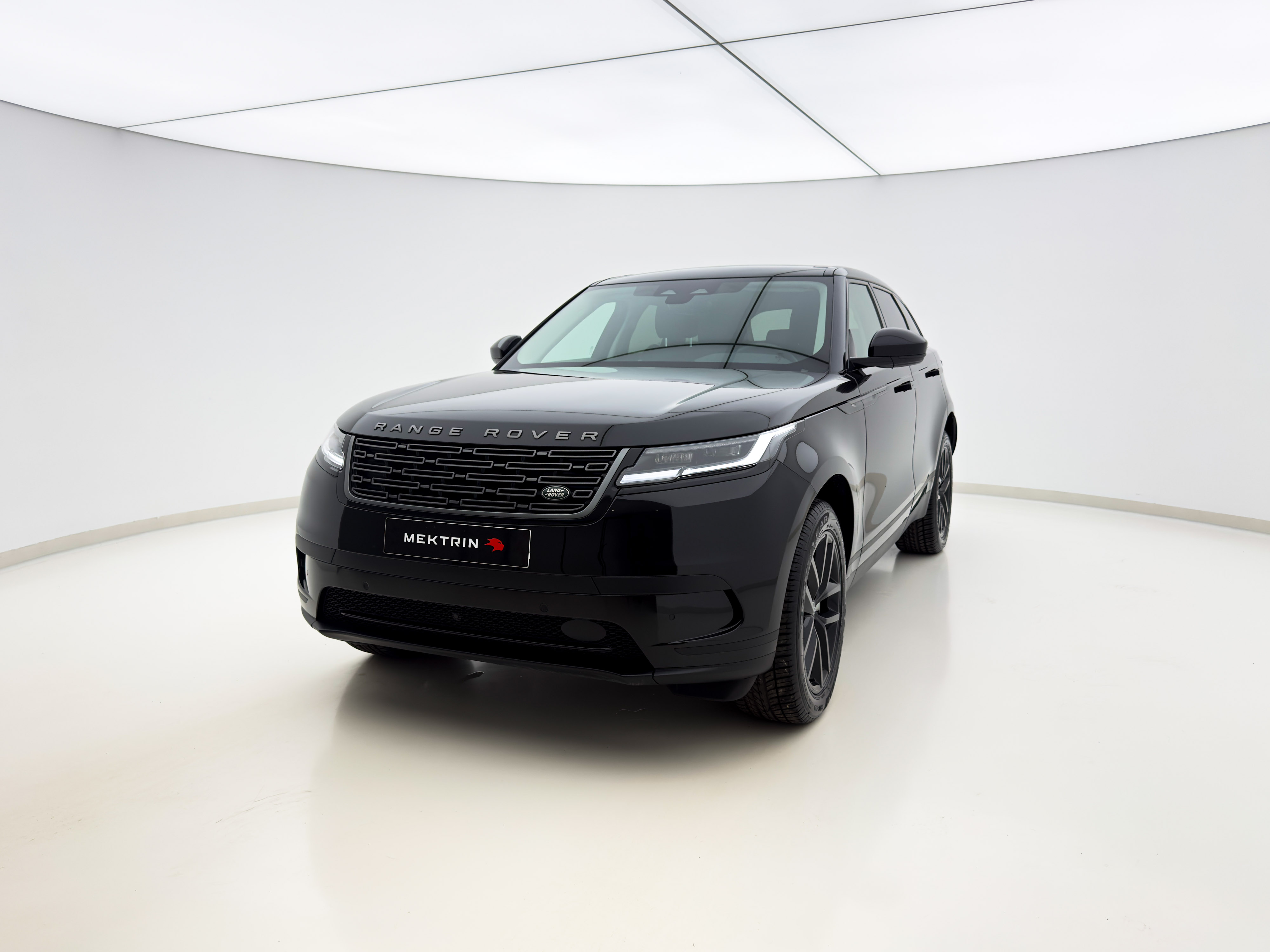 Land Rover - Range Rover Velar