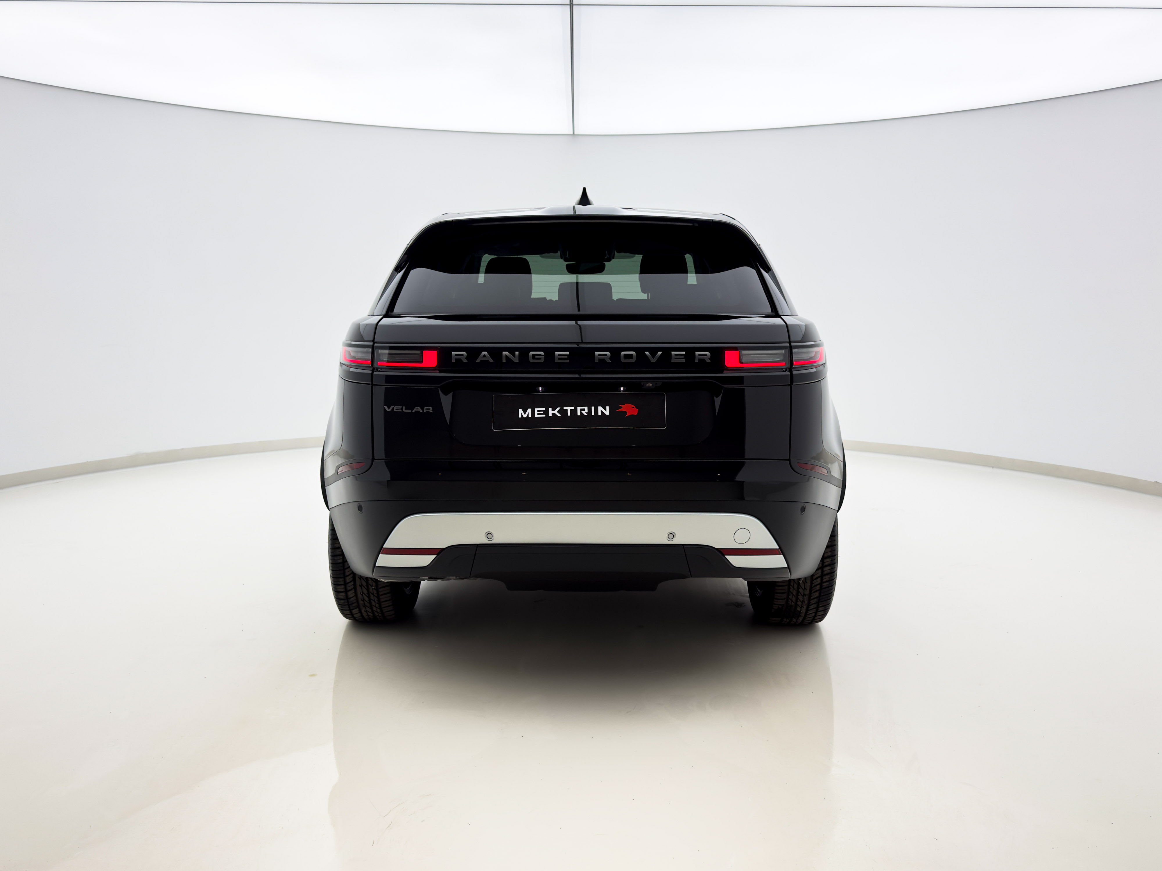 Land Rover - Range Rover Velar