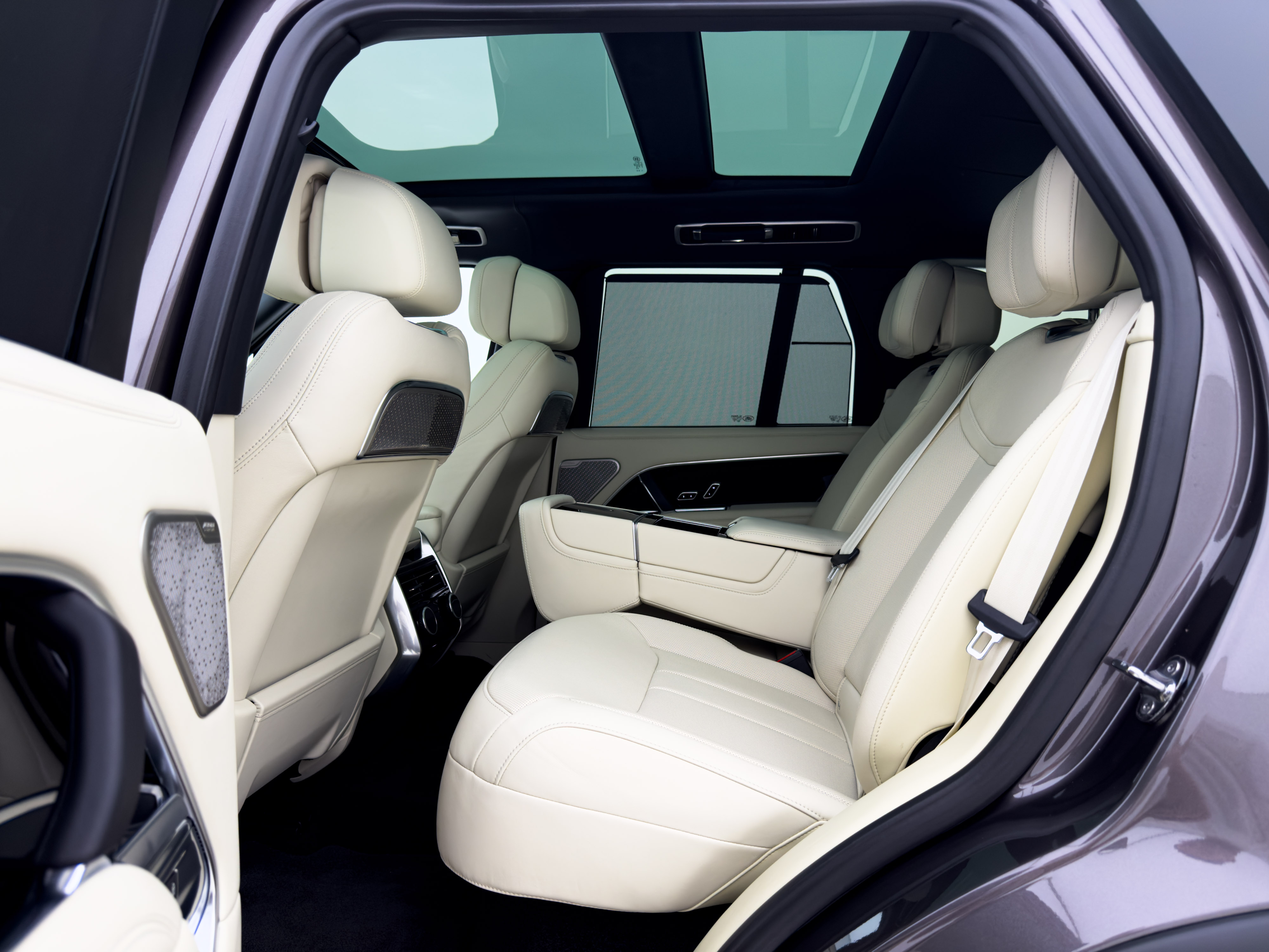 Land Rover - Range Rover