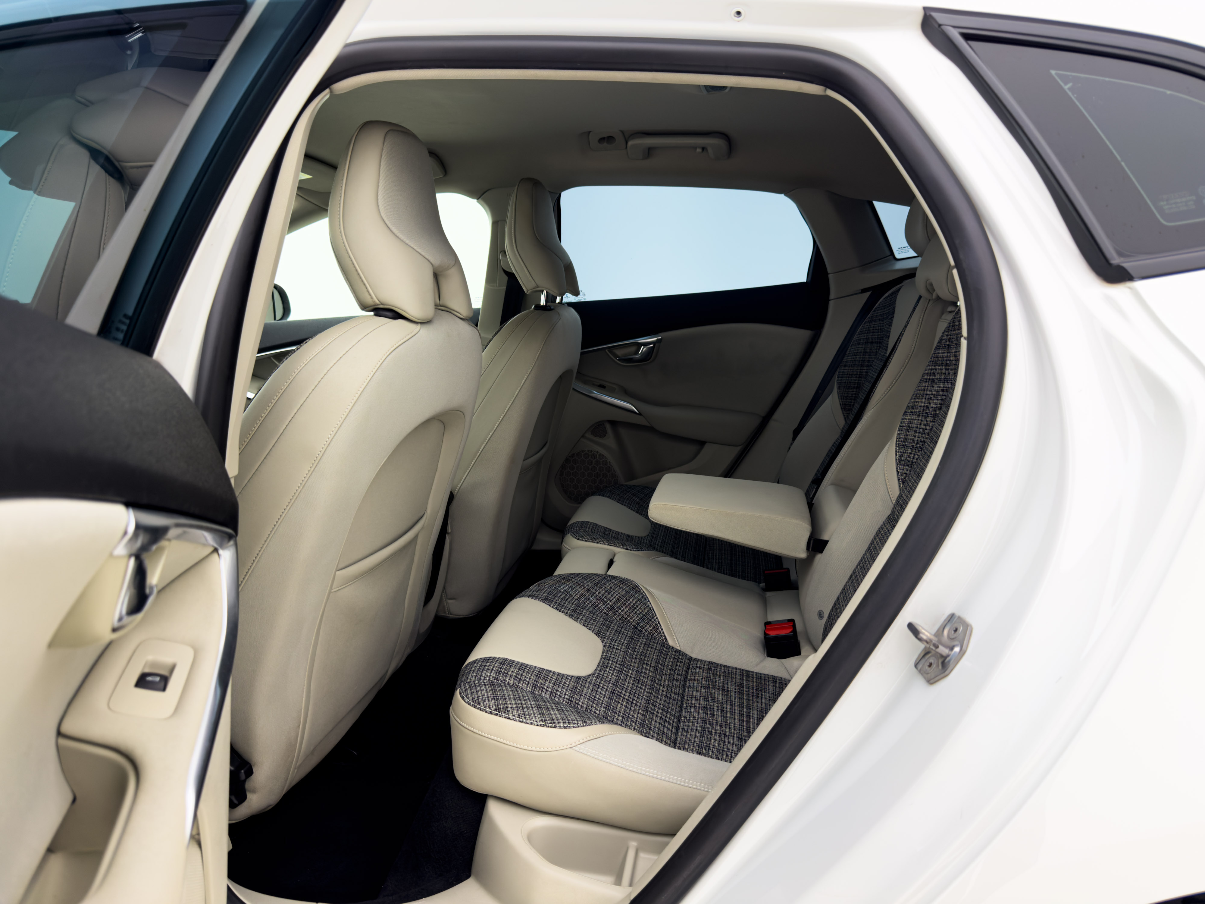 Volvo - V40