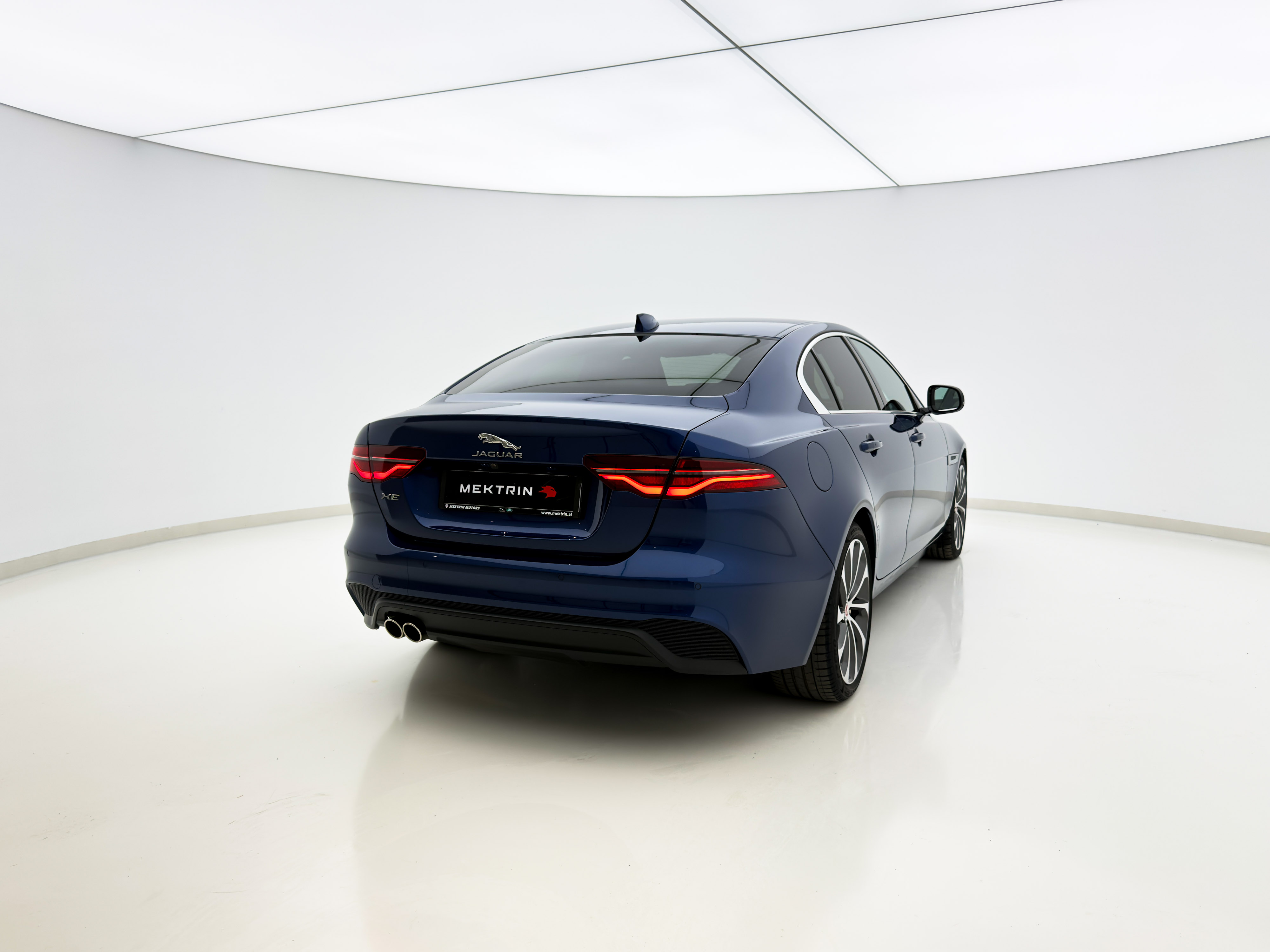 Jaguar - Xe