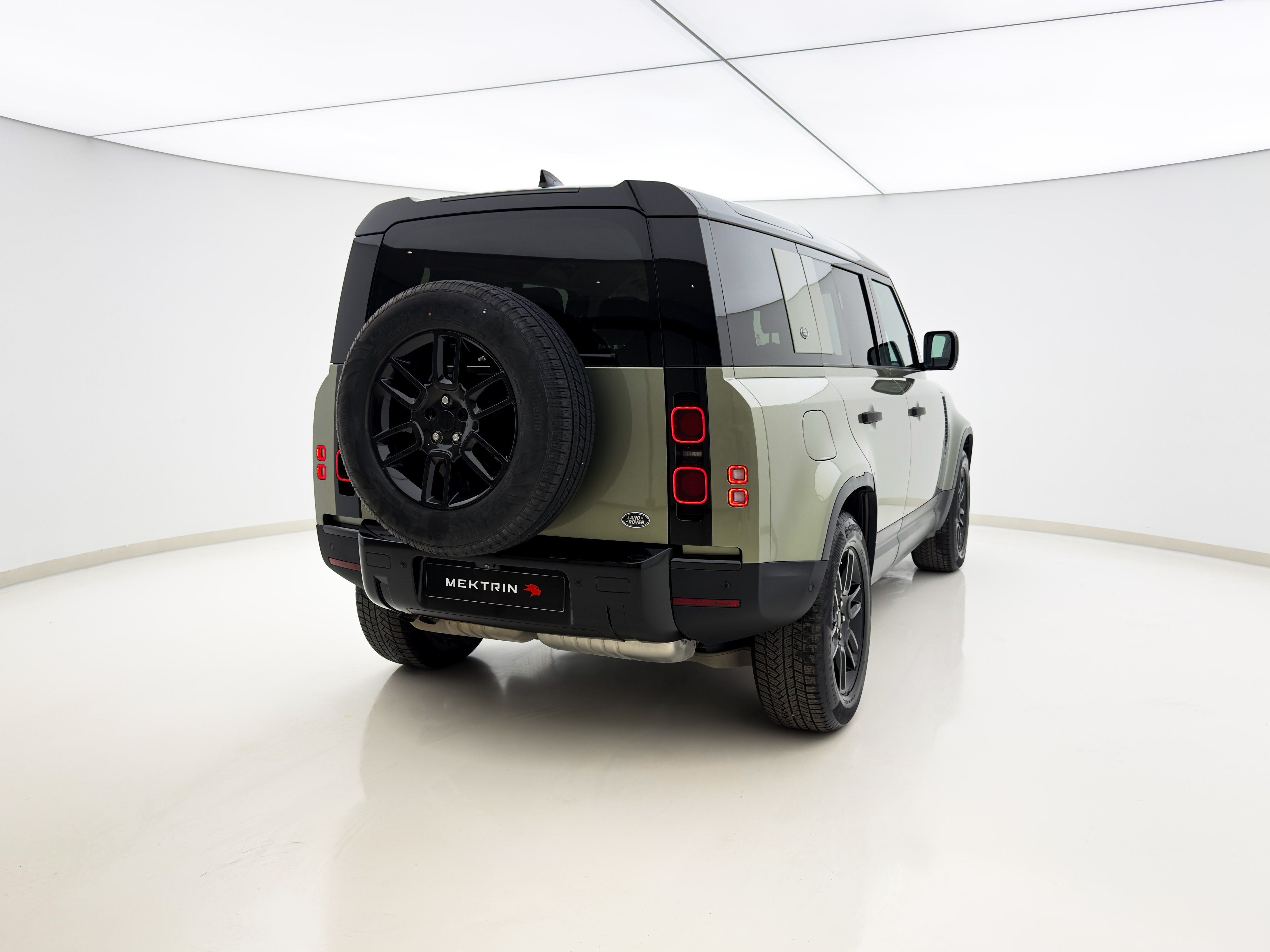 Land Rover - Defender