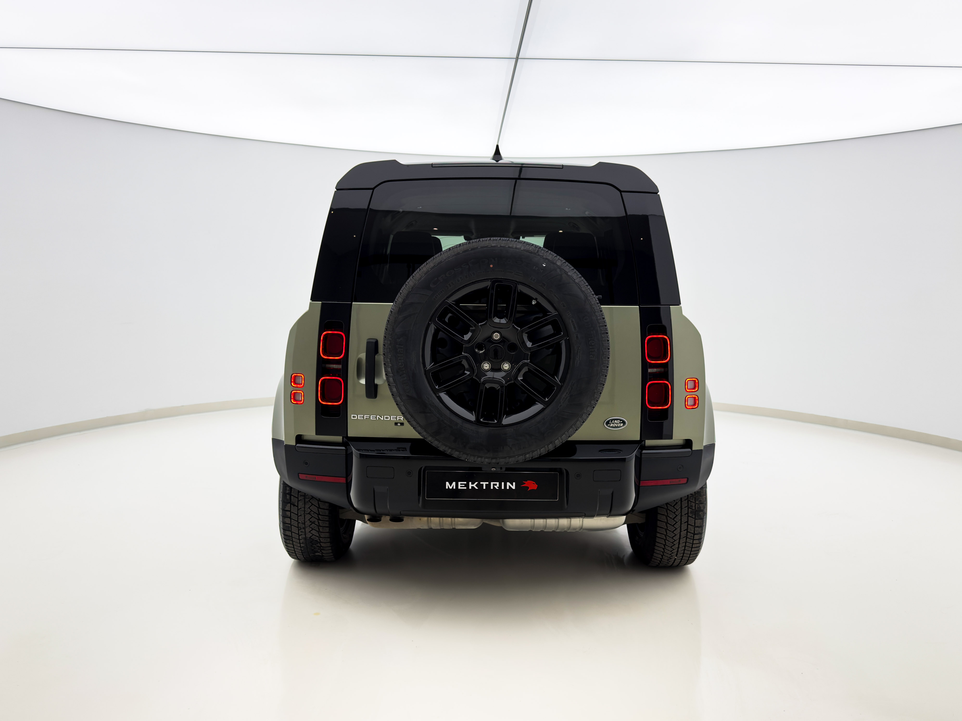 Land Rover - Defender
