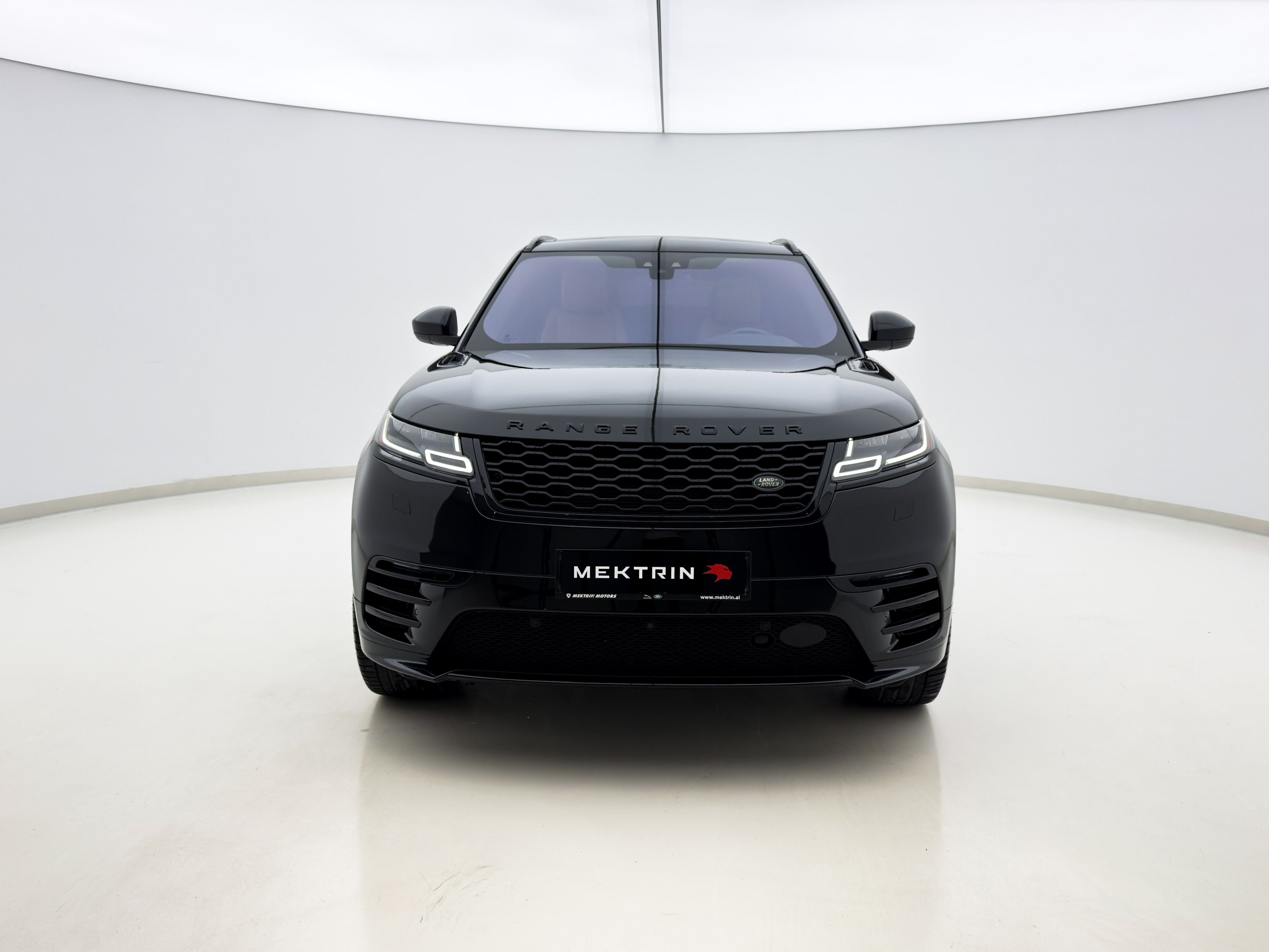 Land Rover - Range Rover Velar