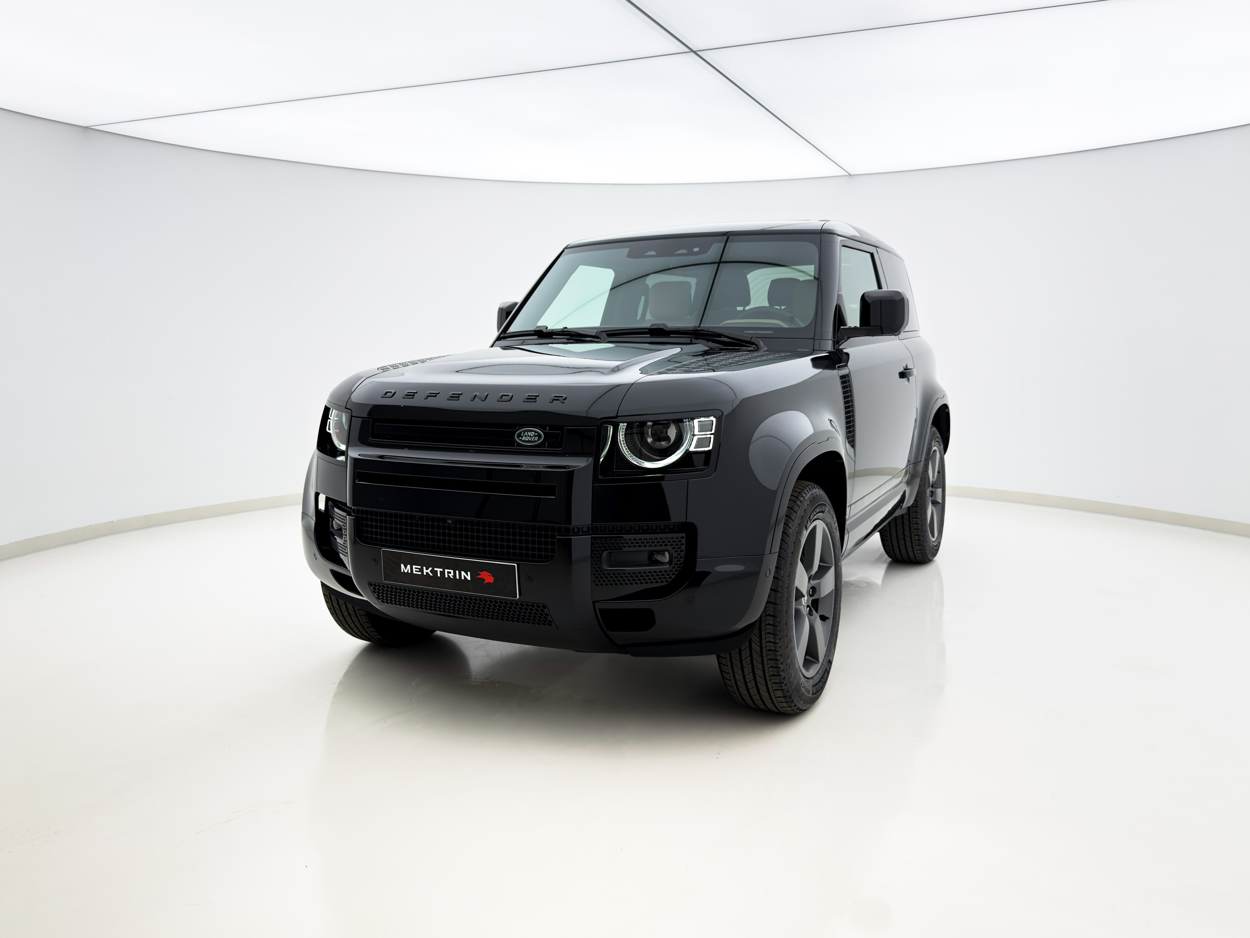 Land Rover - Defender