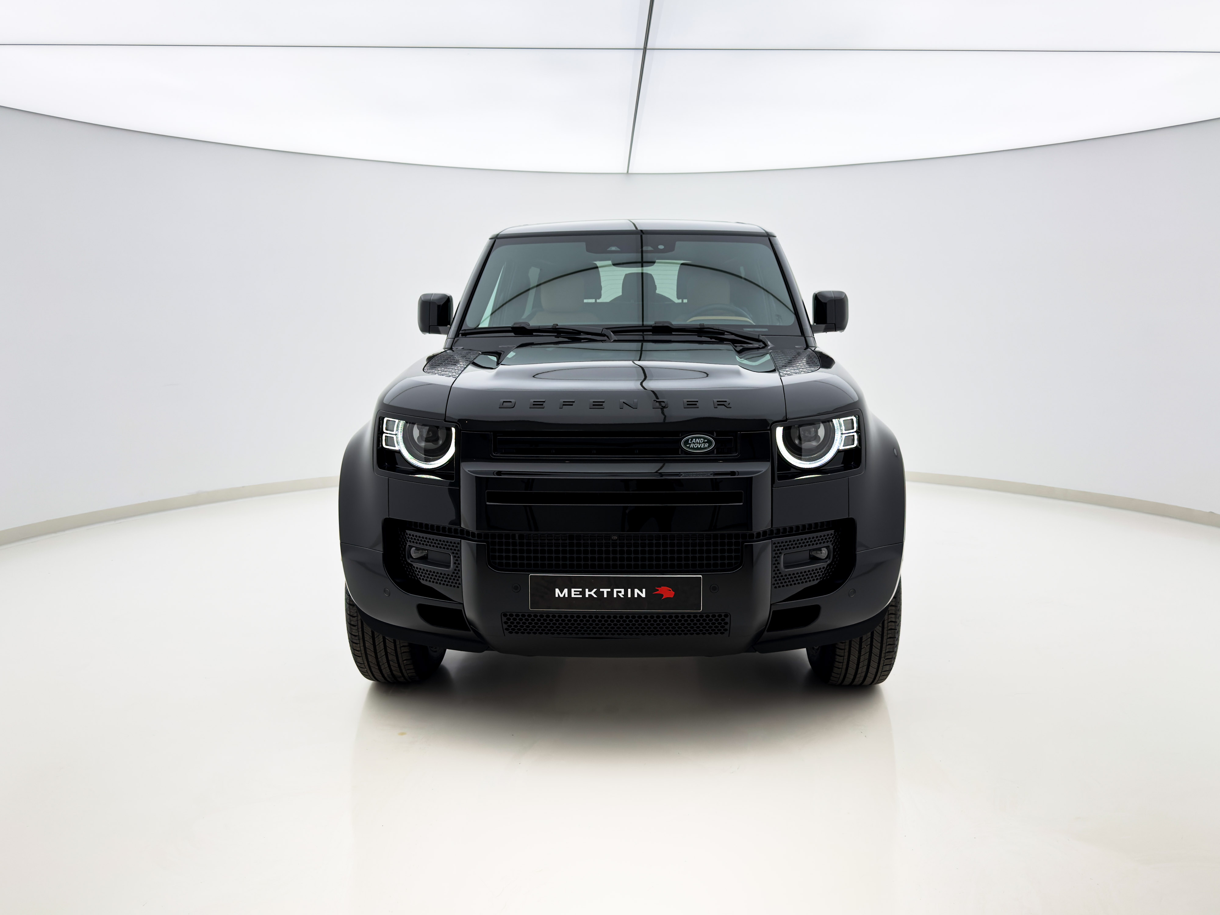 Land Rover - Defender
