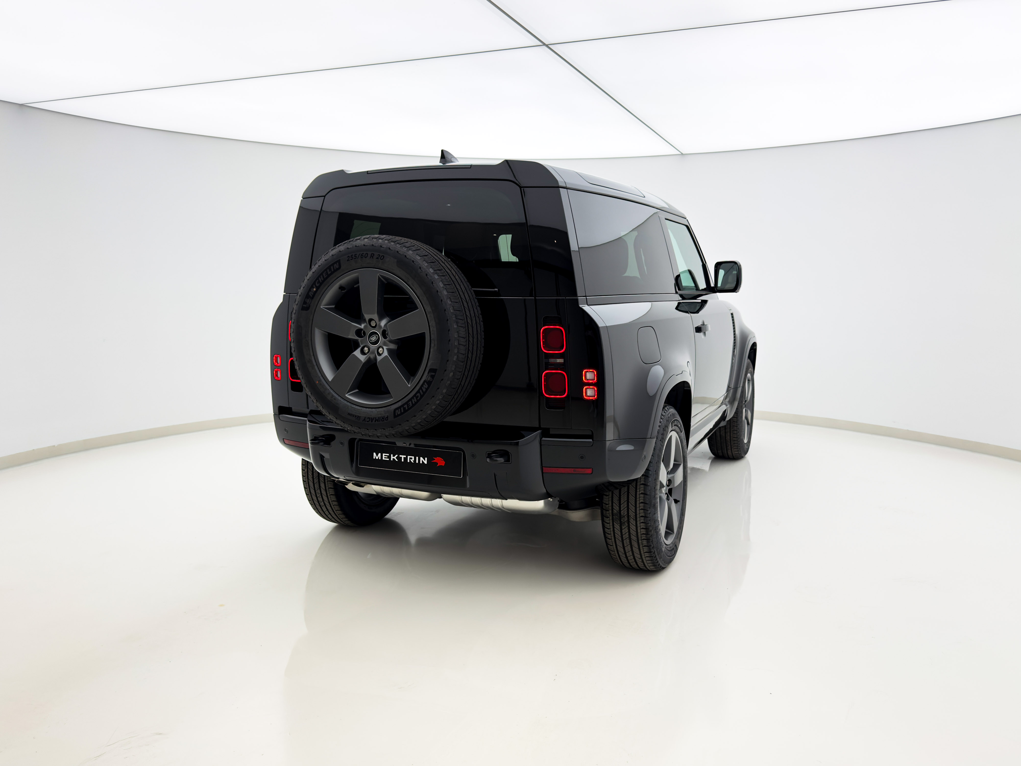 Land Rover - Defender