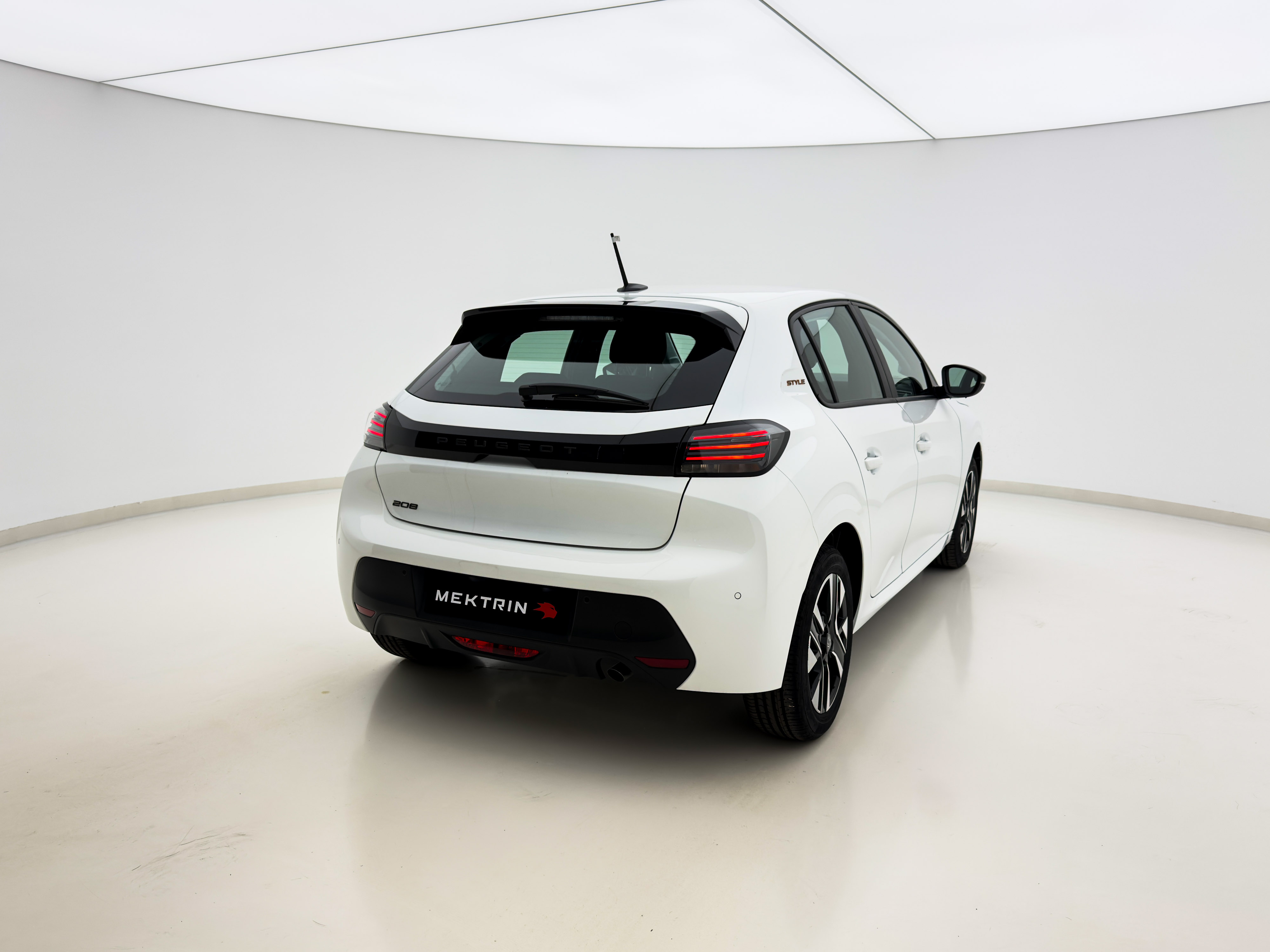Peugeot - 208