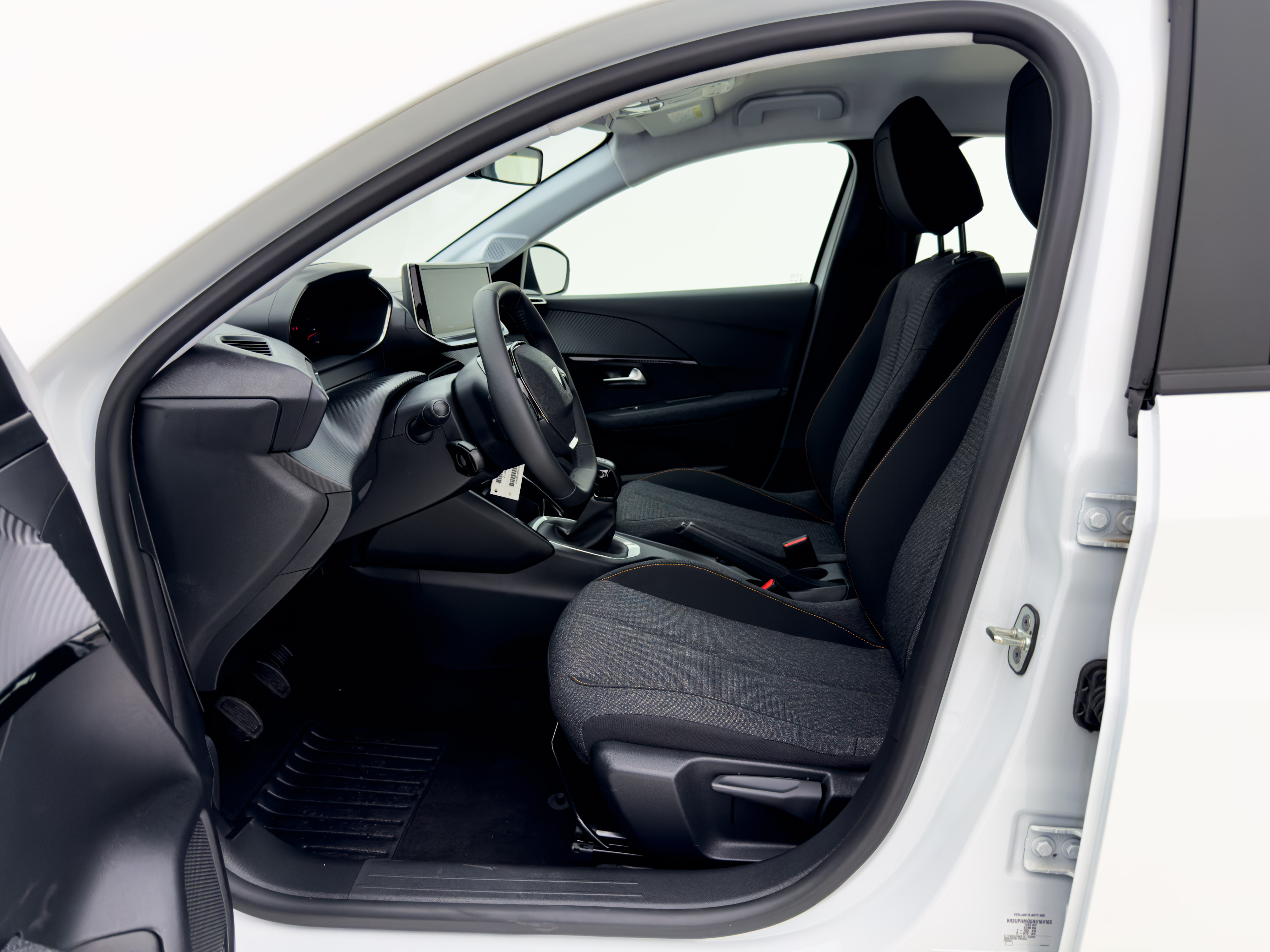 Peugeot - 208