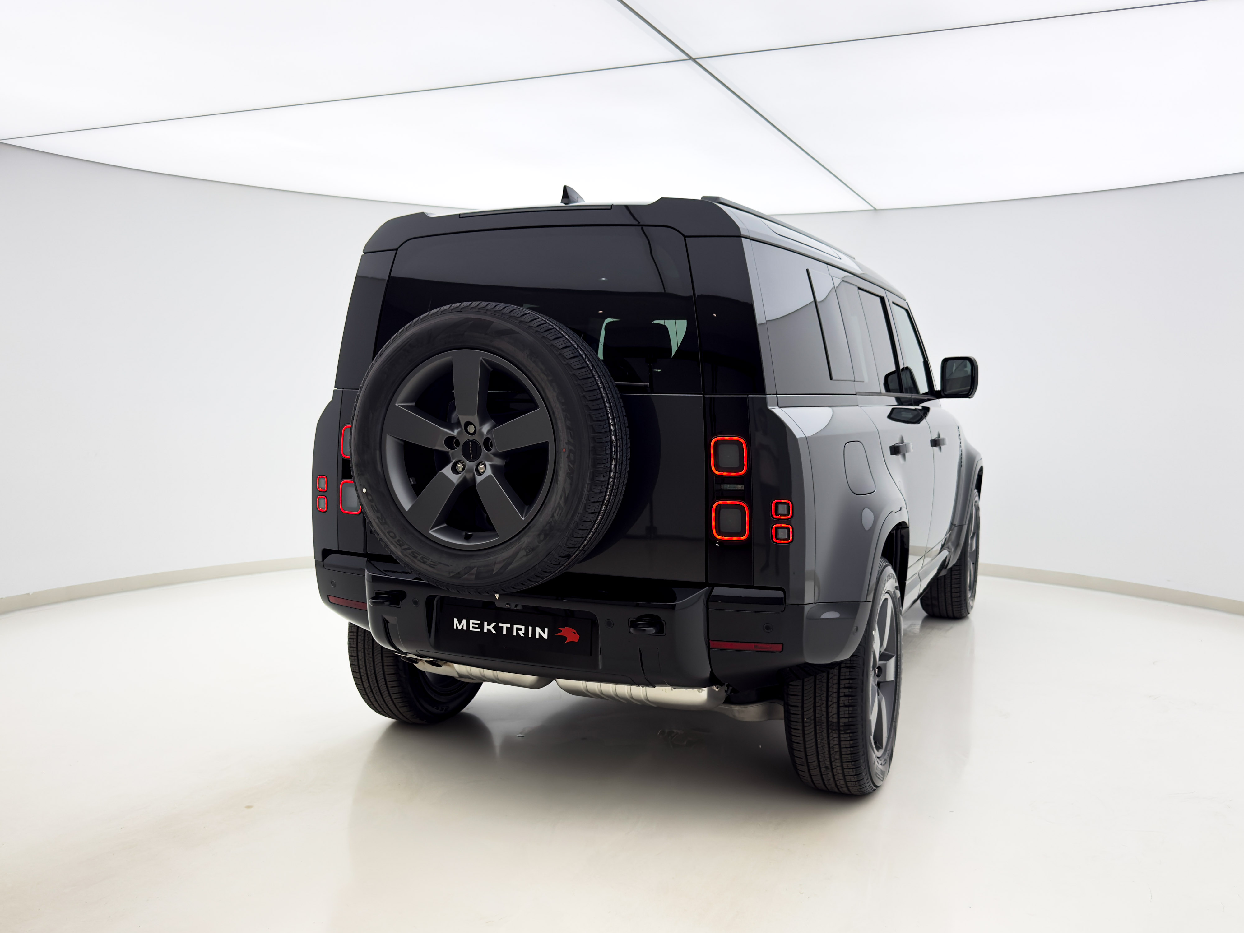 Land Rover - Defender