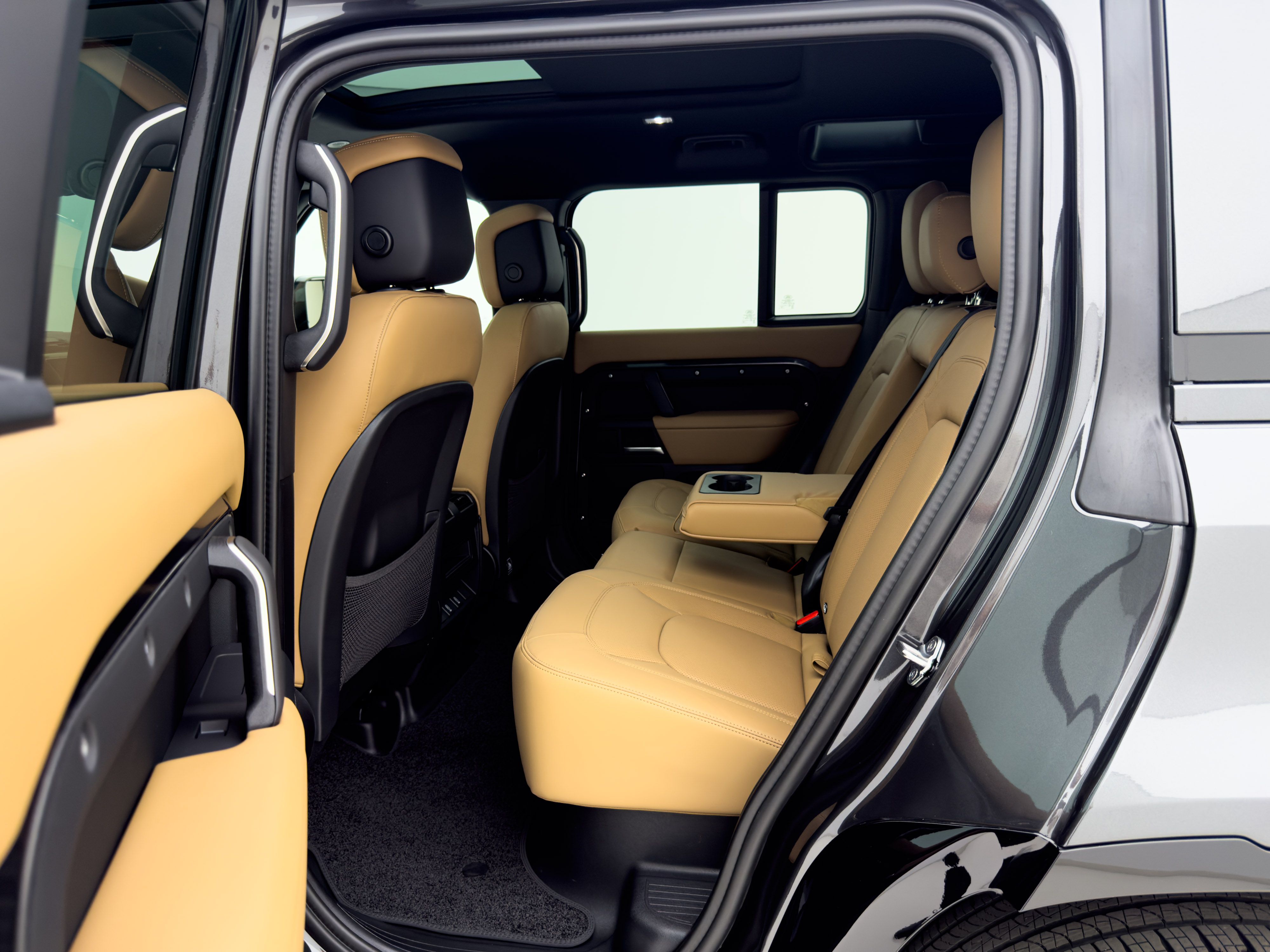 Land Rover - Defender